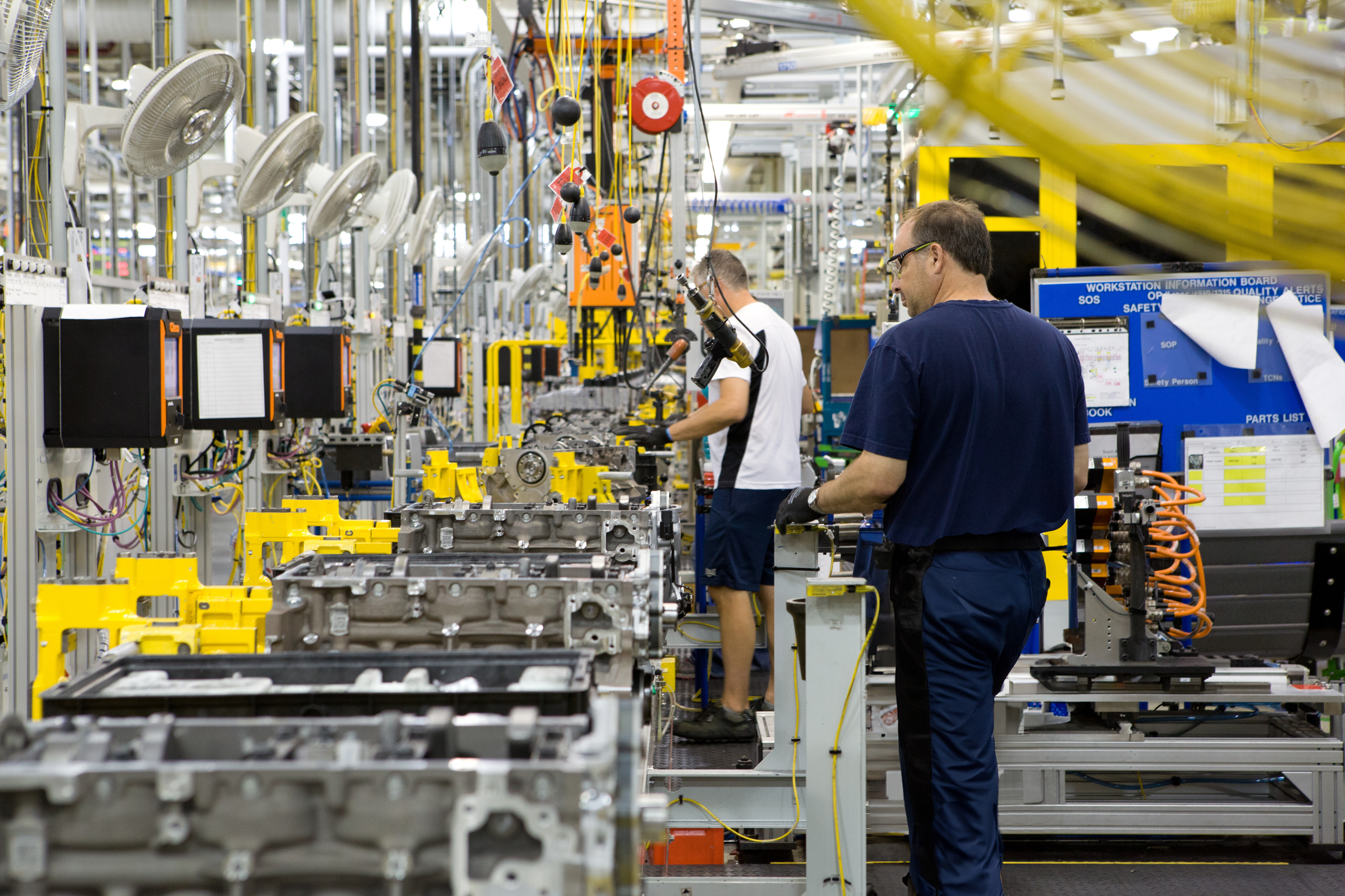 GM to build next-generation V-8 engines in Ontario with $691M investment