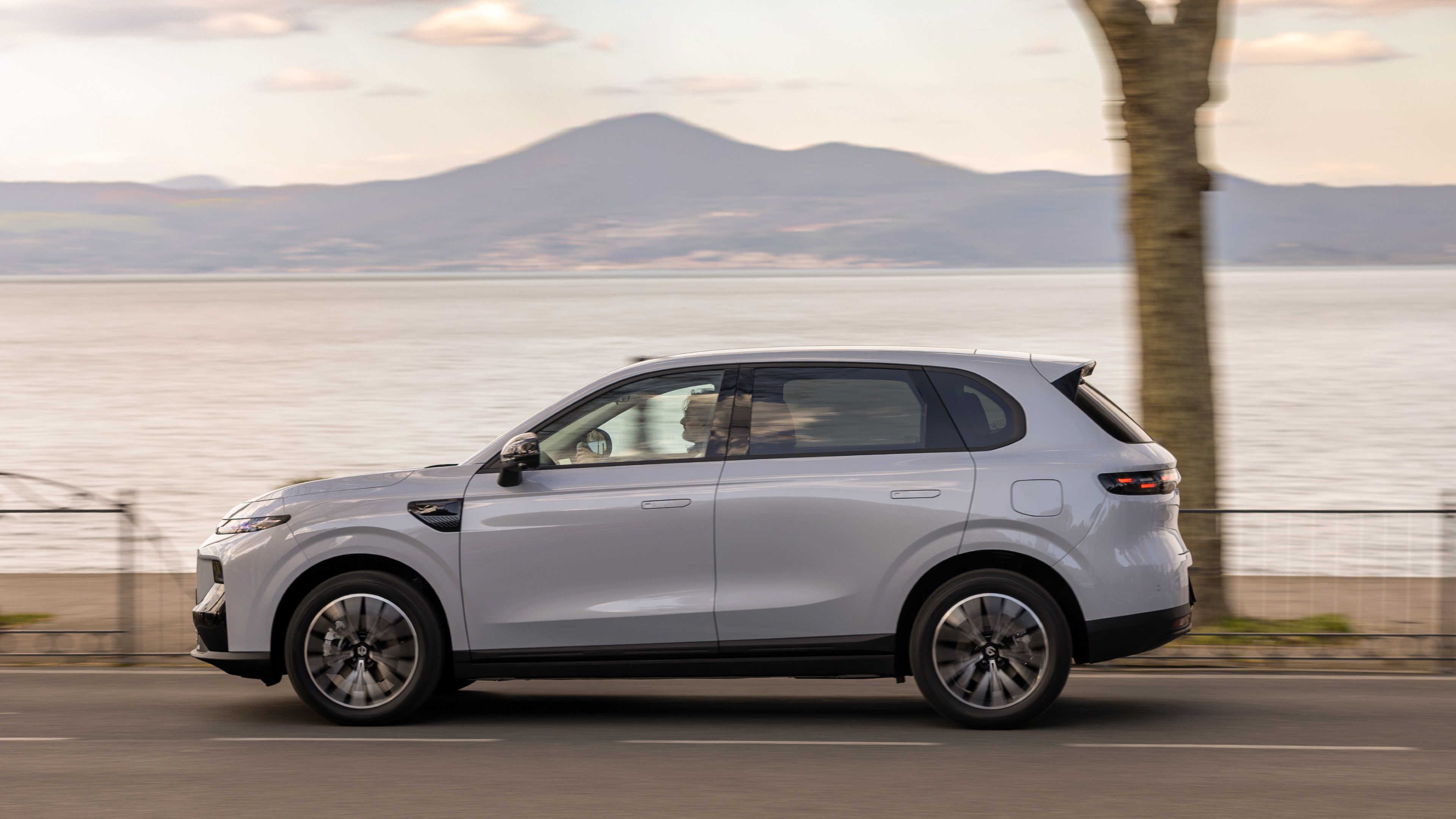 Leapmotor relies on extended-range EVs to boost European sales as Chinese rivals choose plug-in hybrids