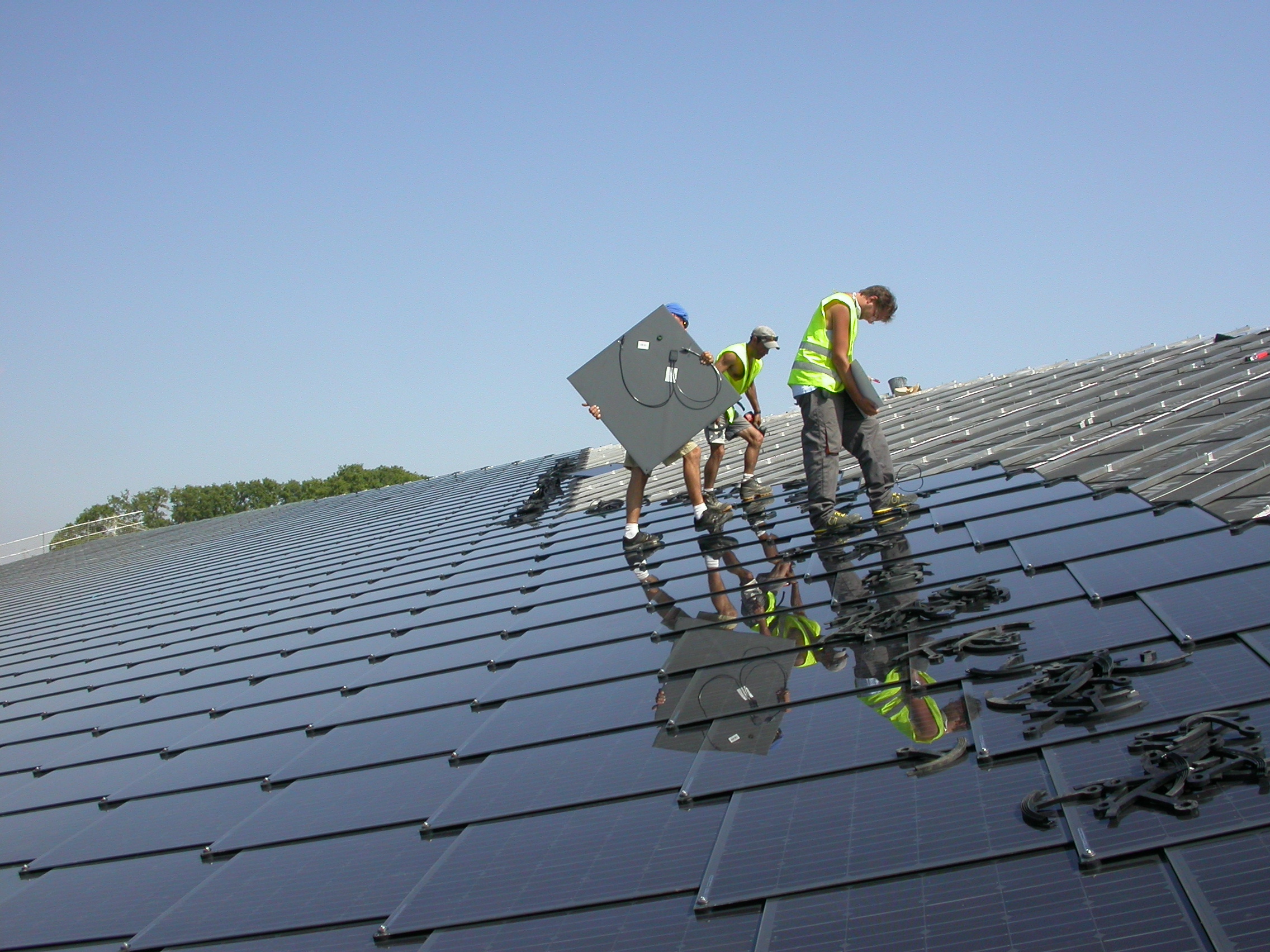 Solar partners shine in coastal, west regions - Plastics News