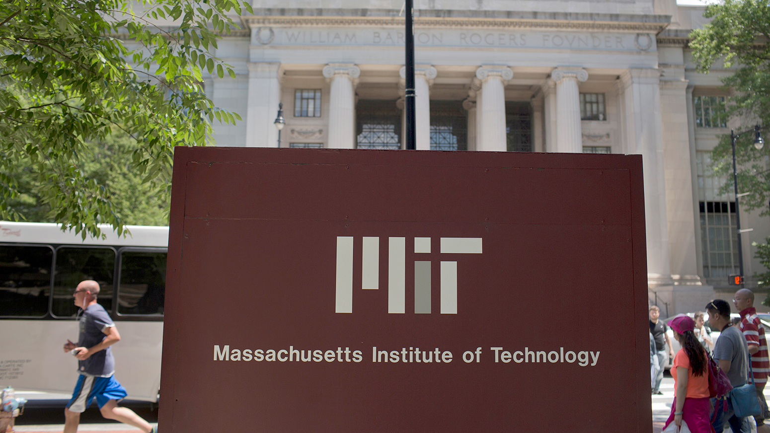 MIT endowment among investors backing crypto specialist Bitwise Asset  Management - Pensions & Investments