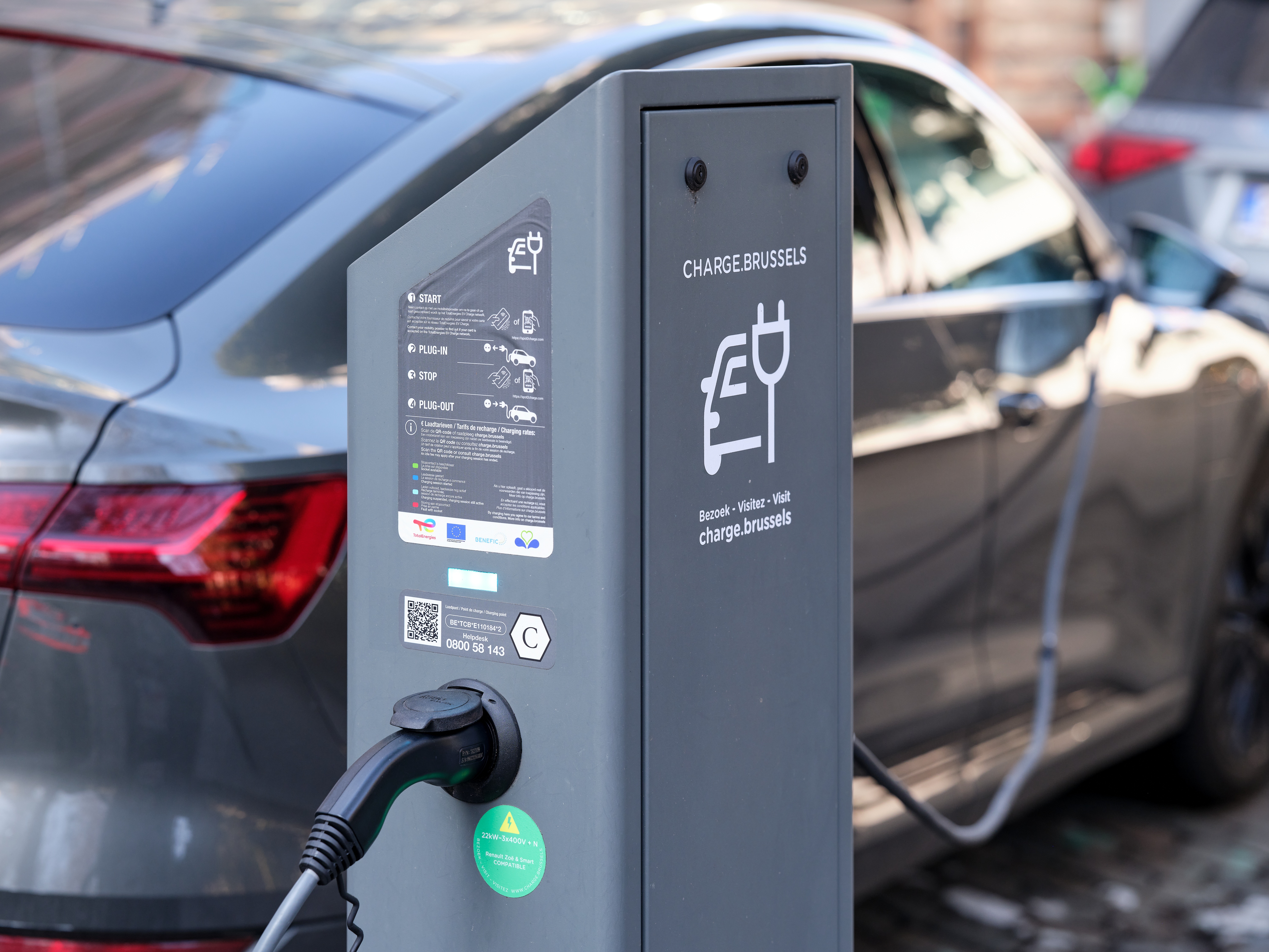 Surging gasoline prices drive record EV sales in Europe in March