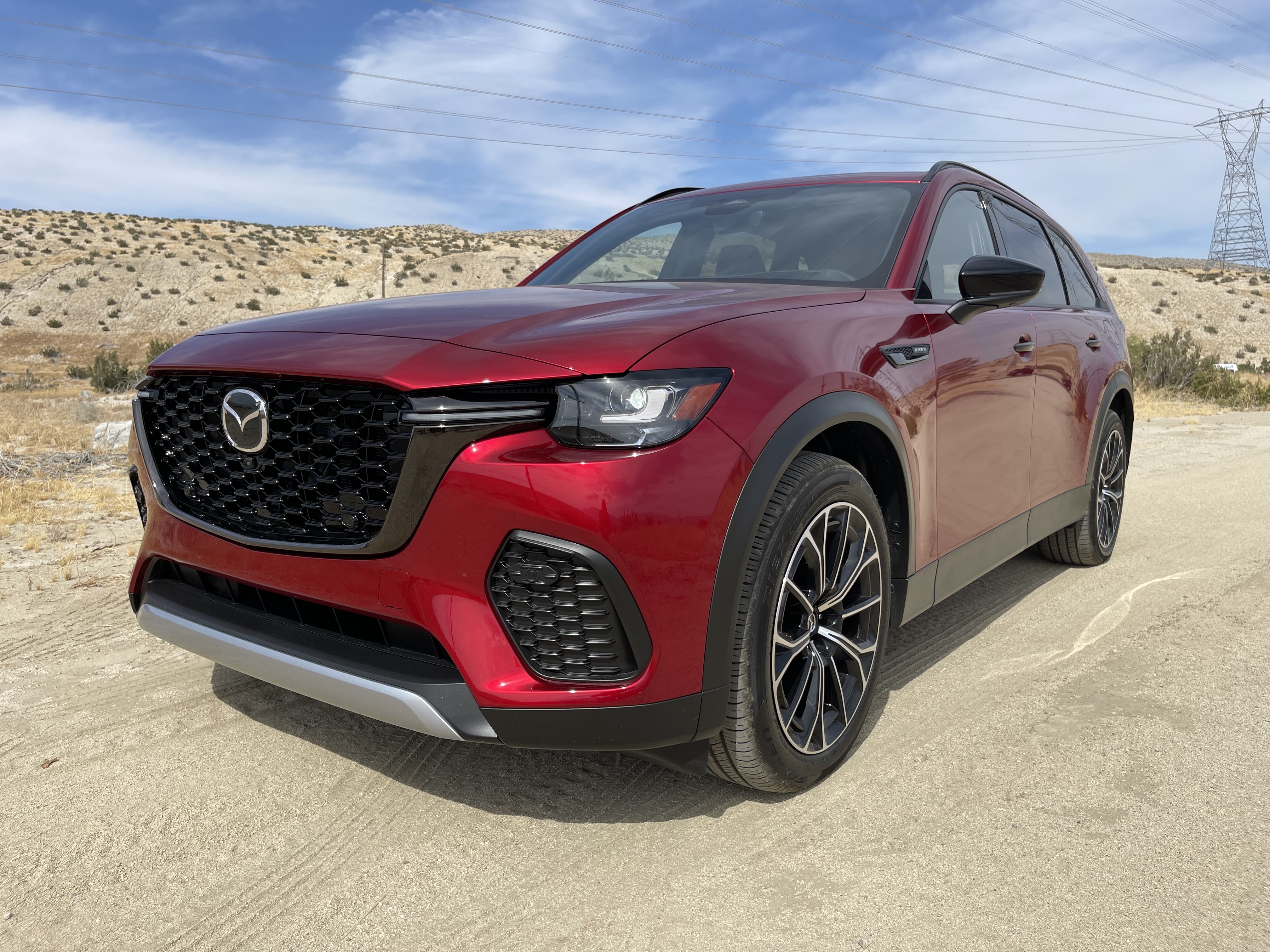 Mazda squeezes into Canadian ZEV rebate program with price cuts on CX-70, CX-90 PHEVs