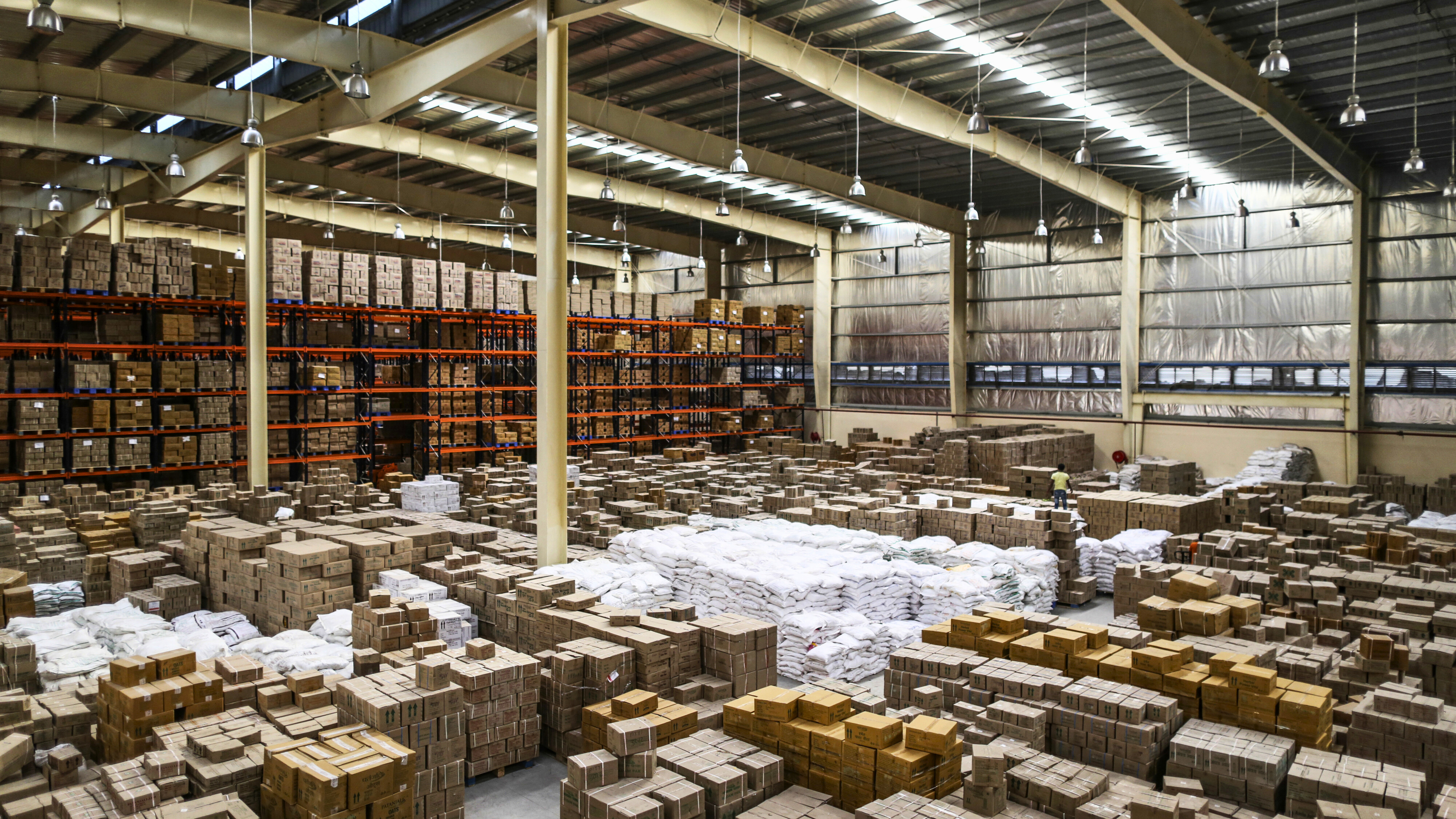 Logistics platforms draw mega allocators as supply window closes