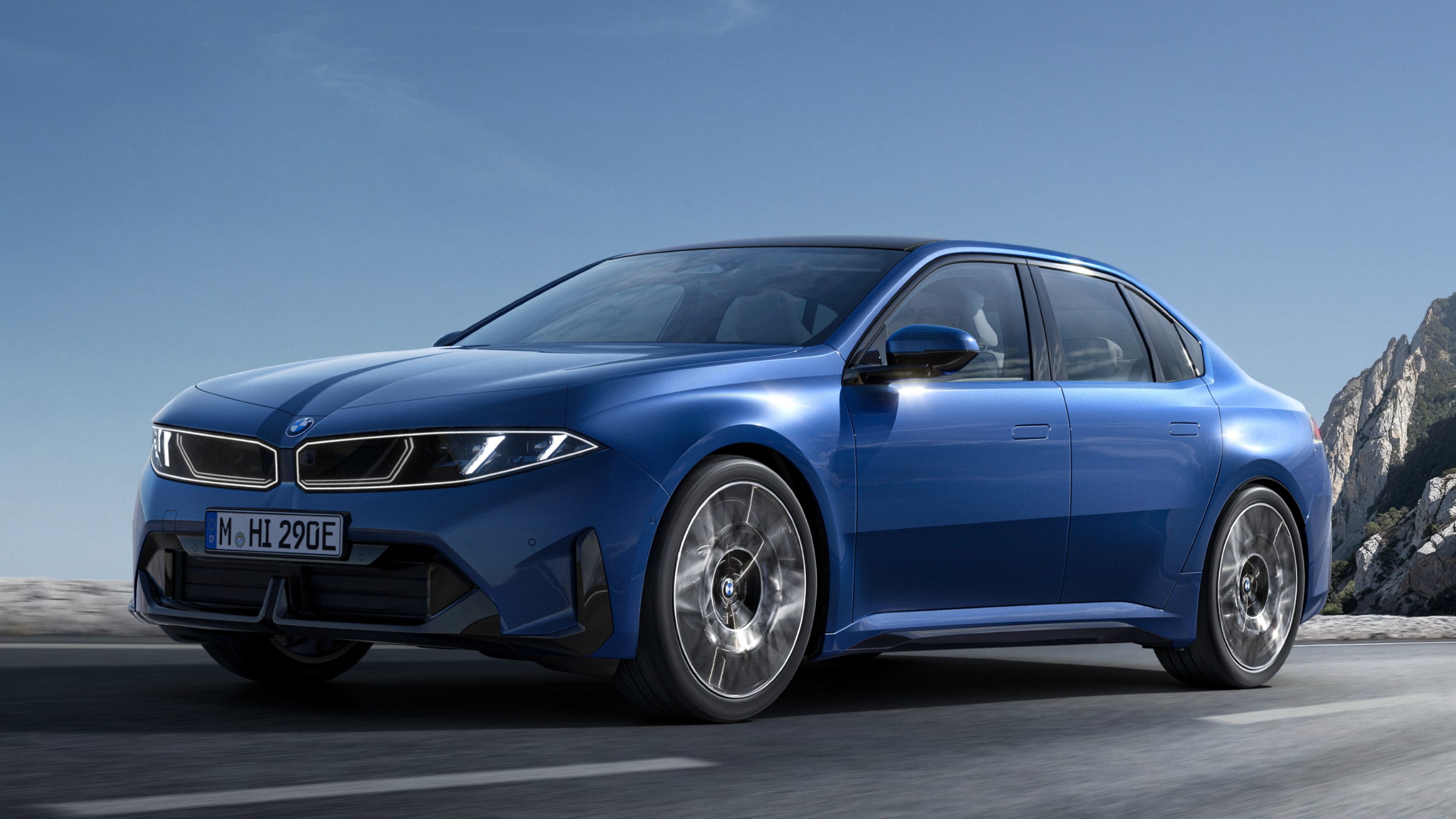 BMW launches electric 3 Series as i3 with 900-km range, August production start
