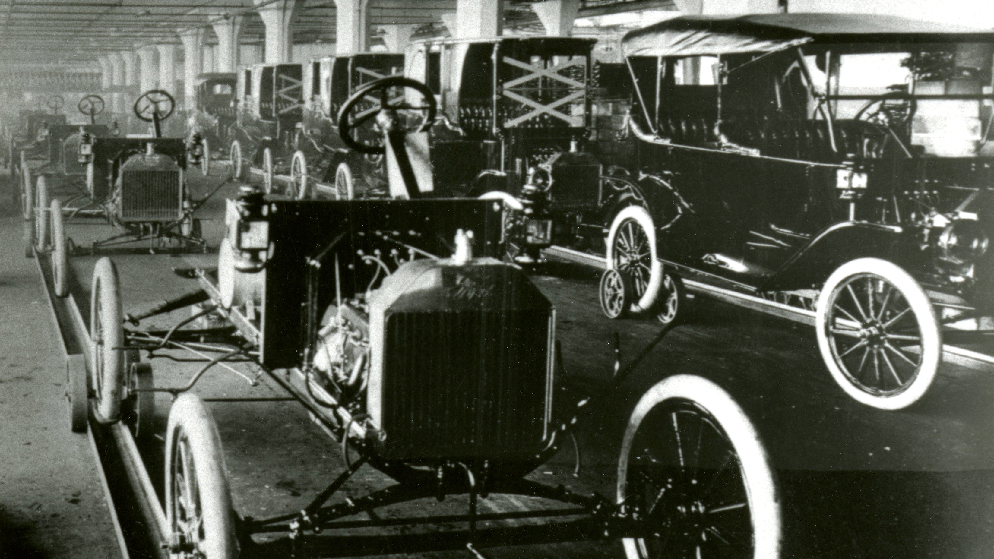 Centennial guest essay: Great Depression hit hard, but Big 3 and workers came out strong