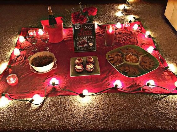 Simple Decoration Ideas For An At Home Romantic Dinner - Candle Light Dinner Decoration Ideas At Home