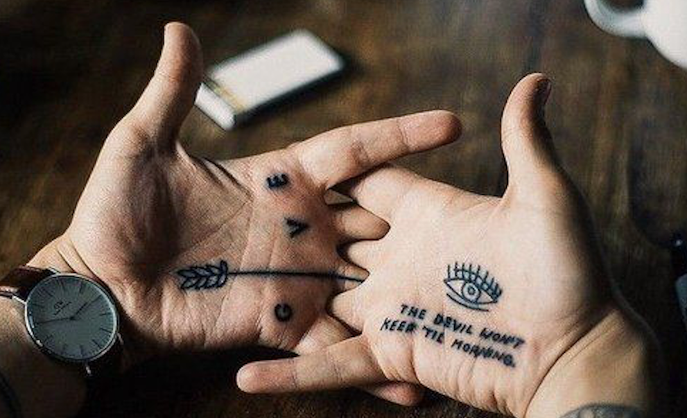 18 tatuajes en la palma de la mano que no valen la pena