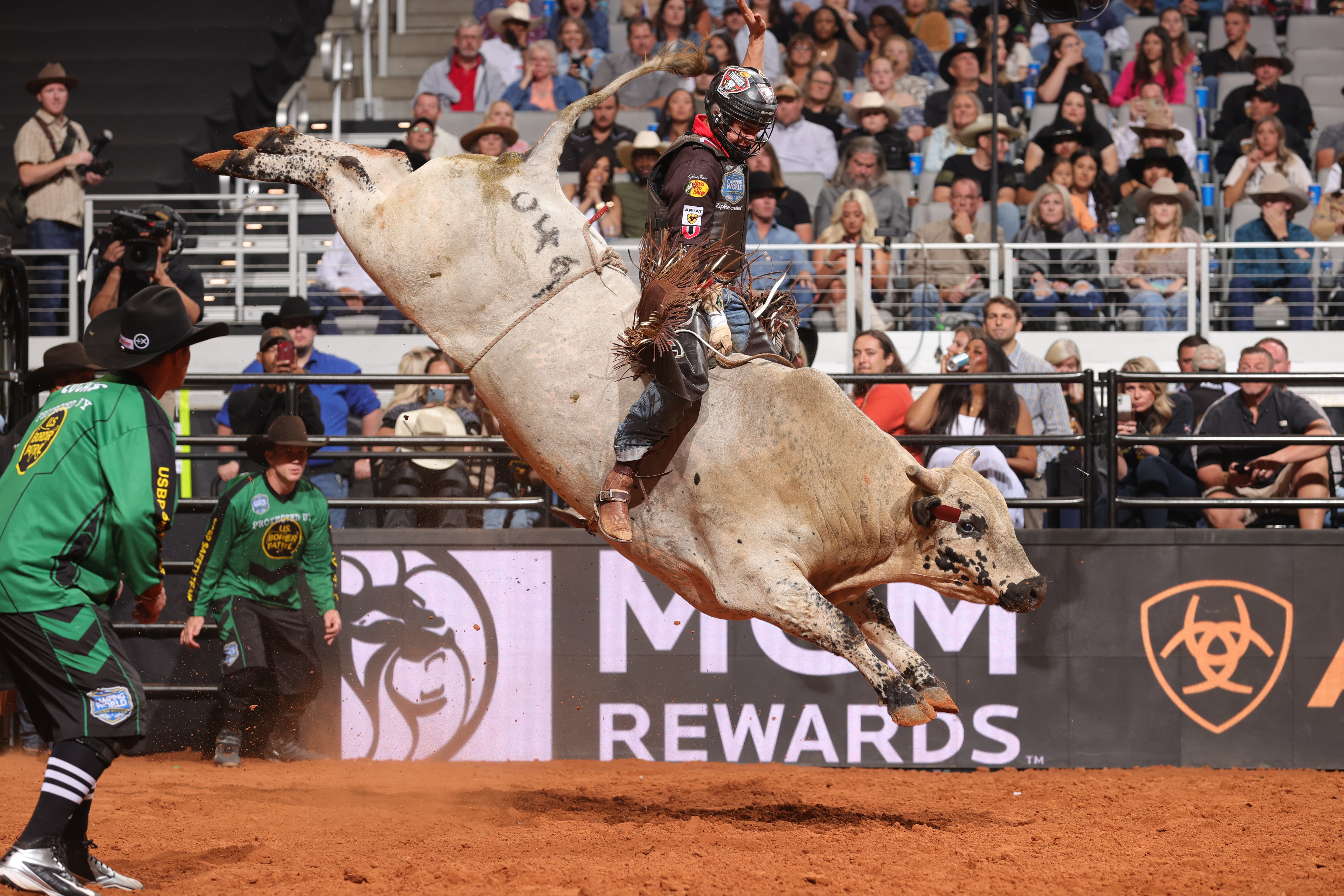 Vaquero se aleja de la monta de toros para cumplir una misión – Church News