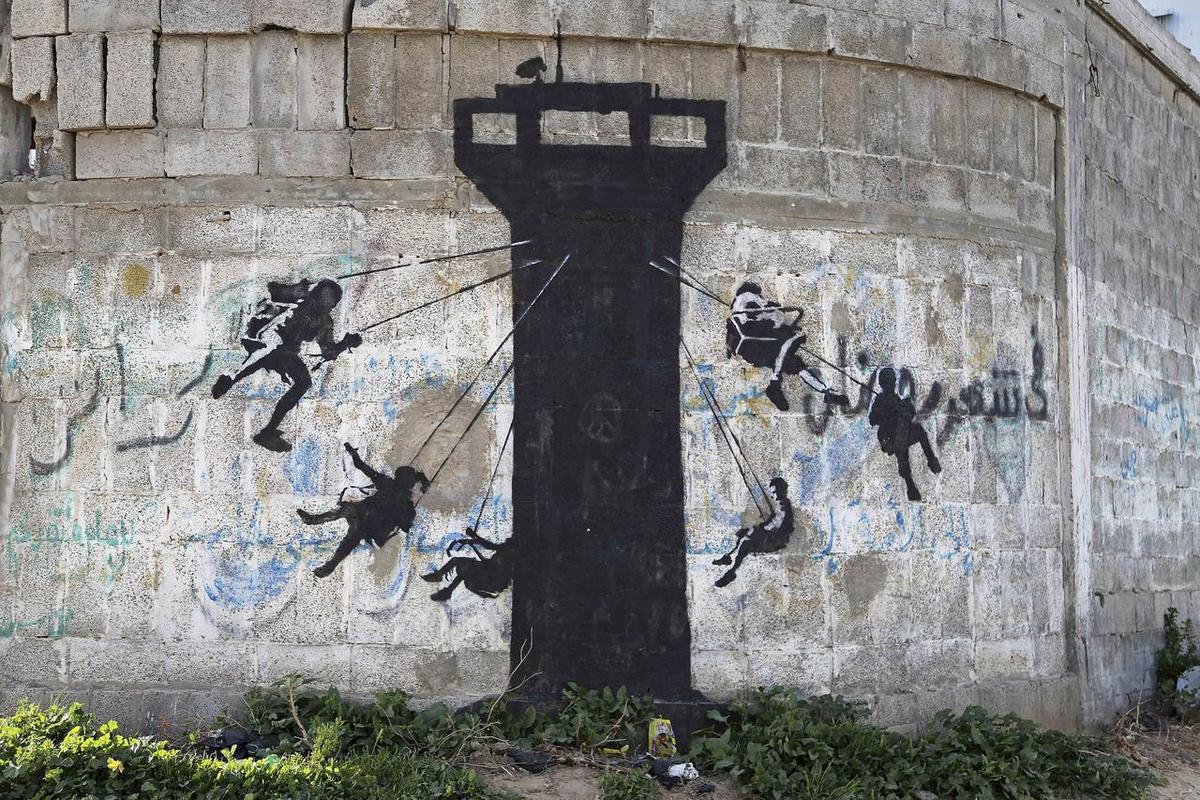バンクシーBanksy Cat in Gaza エスタンプリトグラフ 7/150 New Murals by Banksy Spotted in Gaza Strip - ABC News