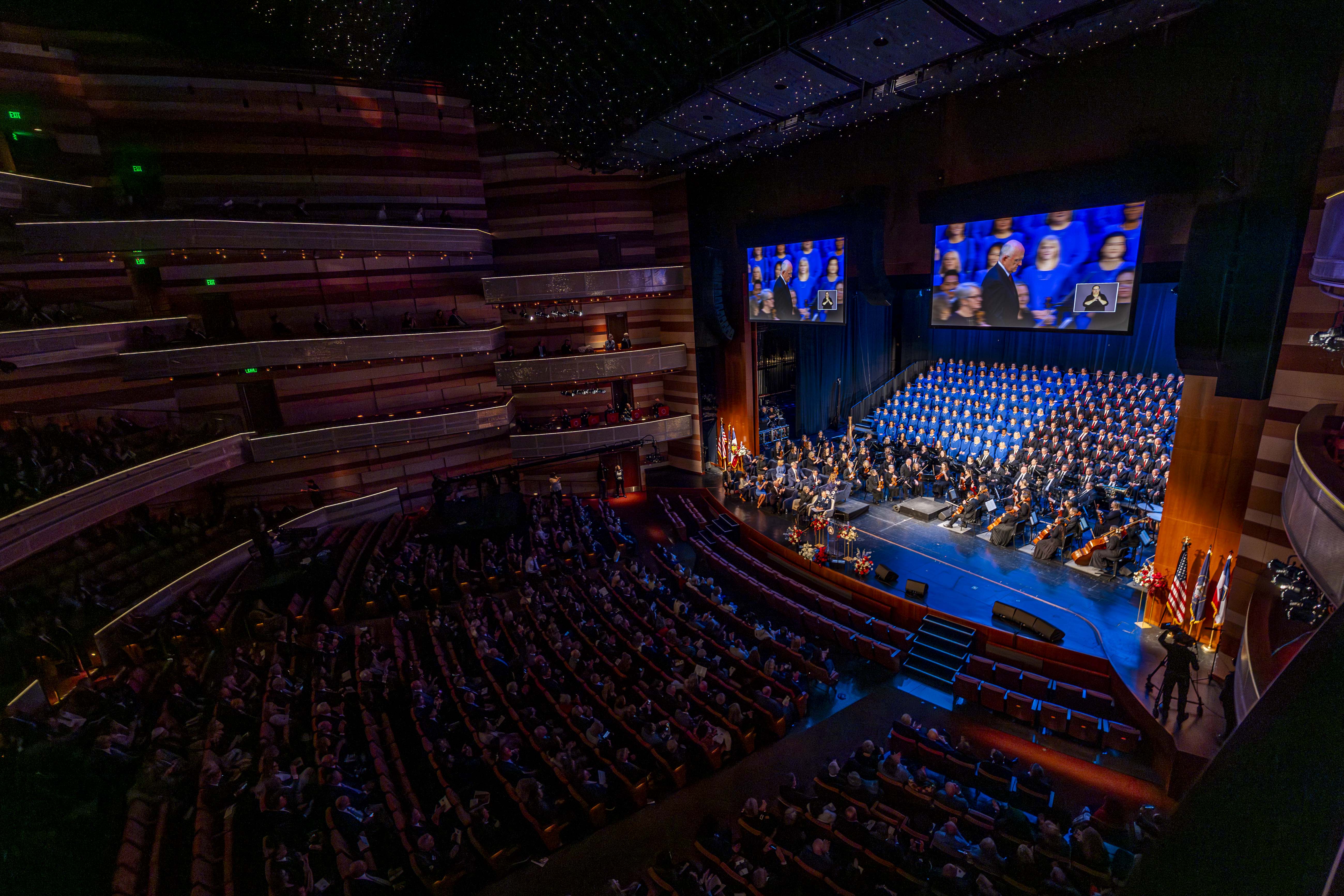 Tabernacle Choir, Orchestra perform at Utah governor's