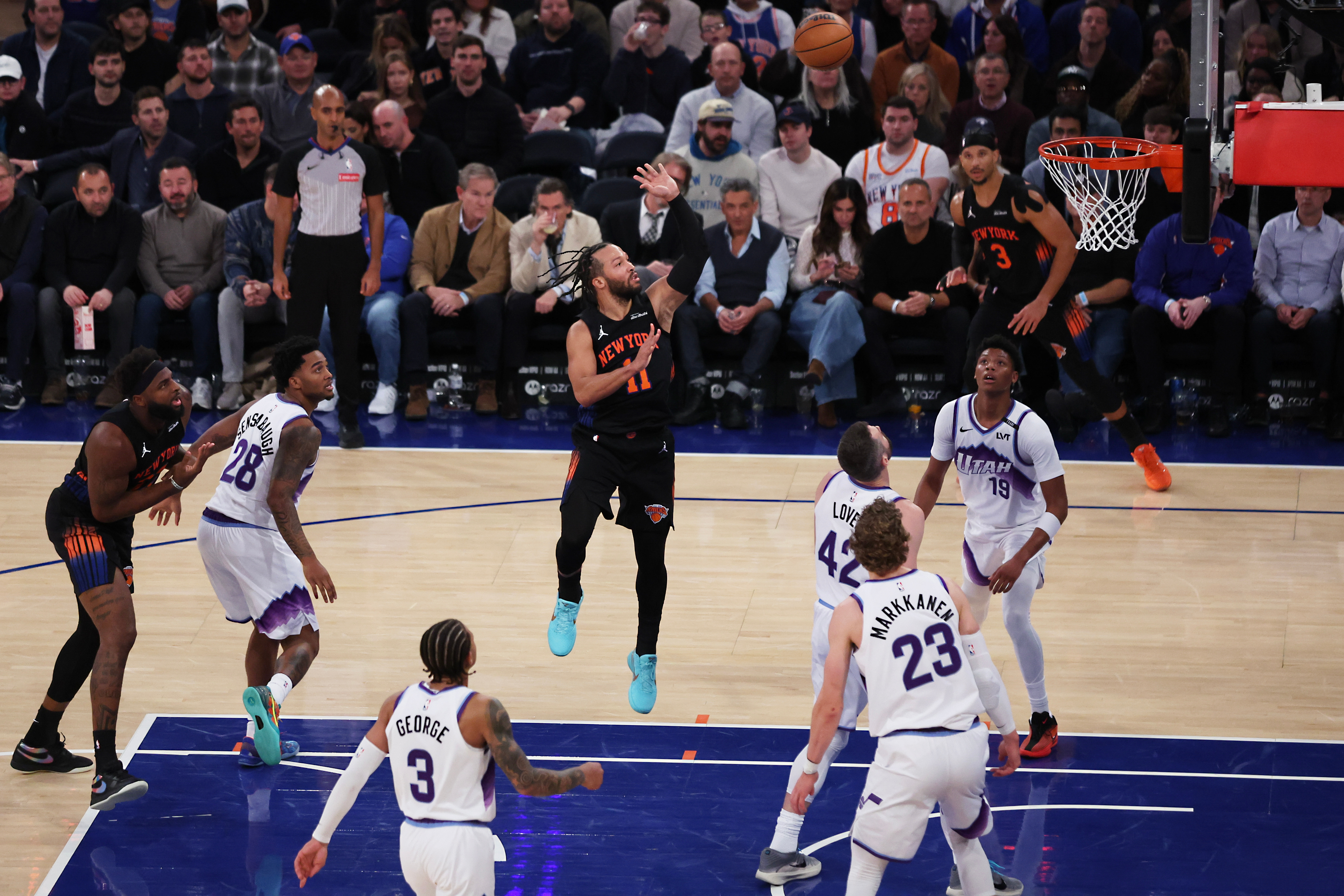 Jazz go scoreless for more than 6 minutes in blowout loss to