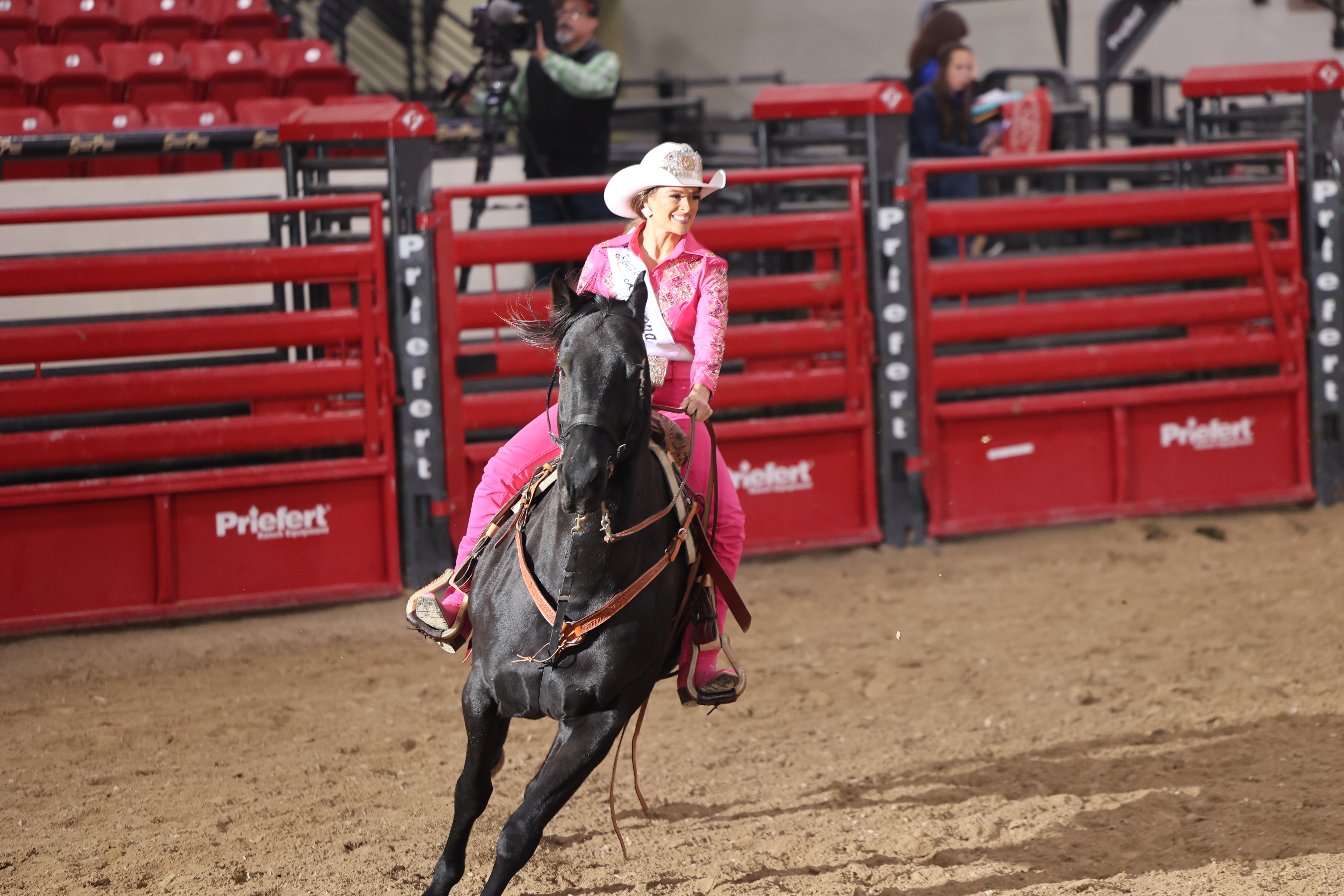 Latter-day Saint Kennadee Riggs crowned Miss Rodeo America