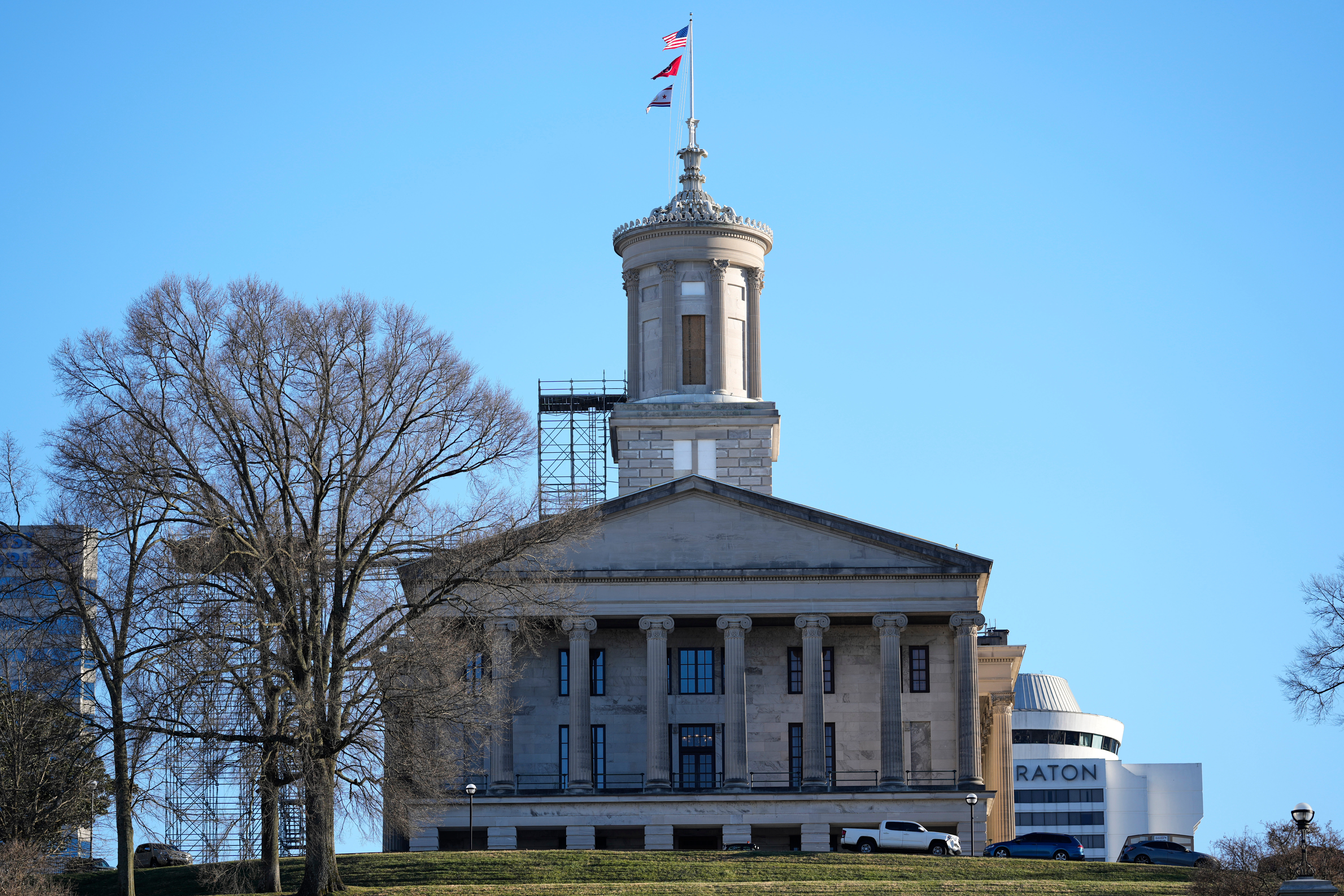 Tennessee State Capitol building in Nashville where lawmakers voted down abortion criminalization bill HB 570