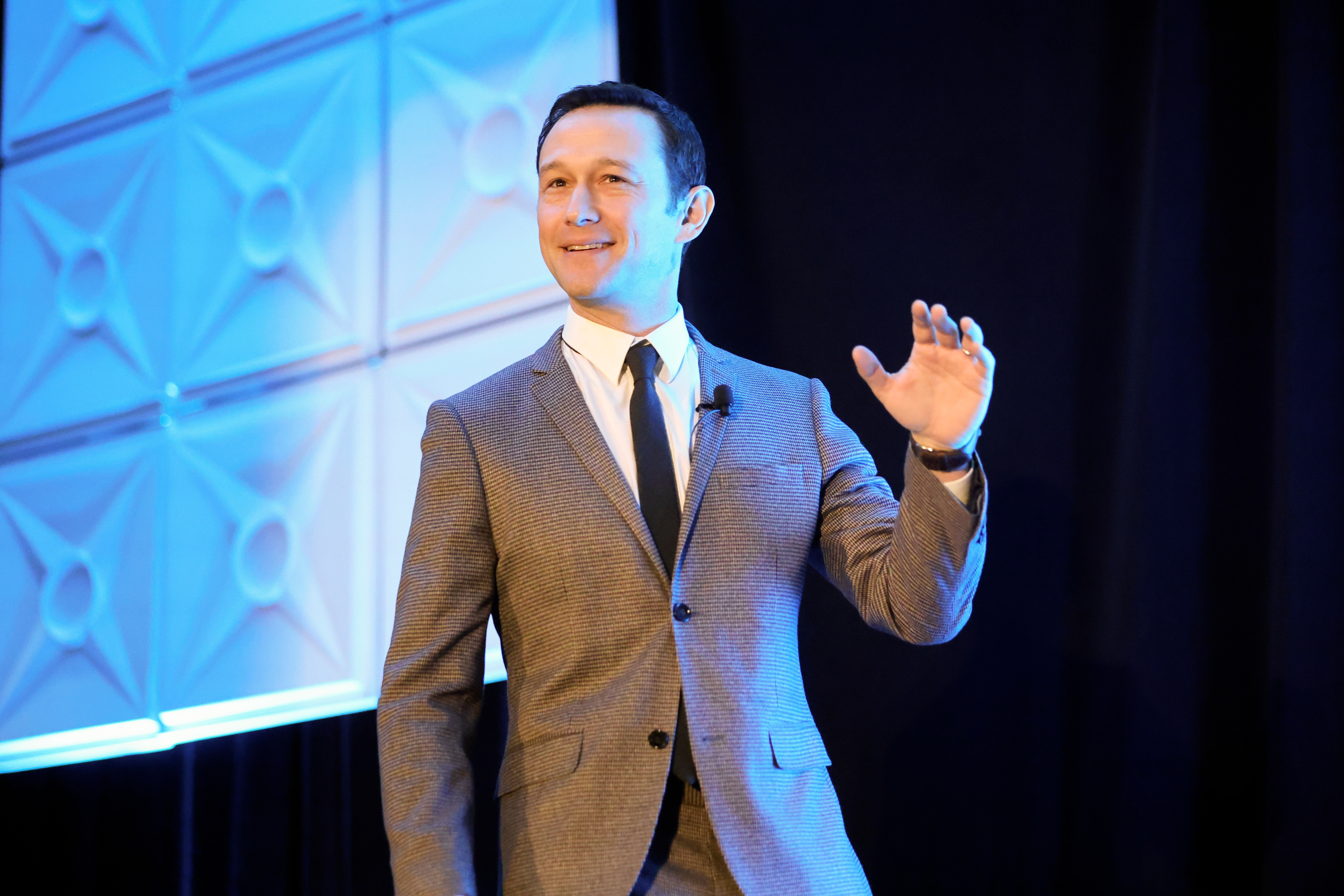 Image for Actor Joseph Gordon-Levitt warns against some AI uses at Utah summit
