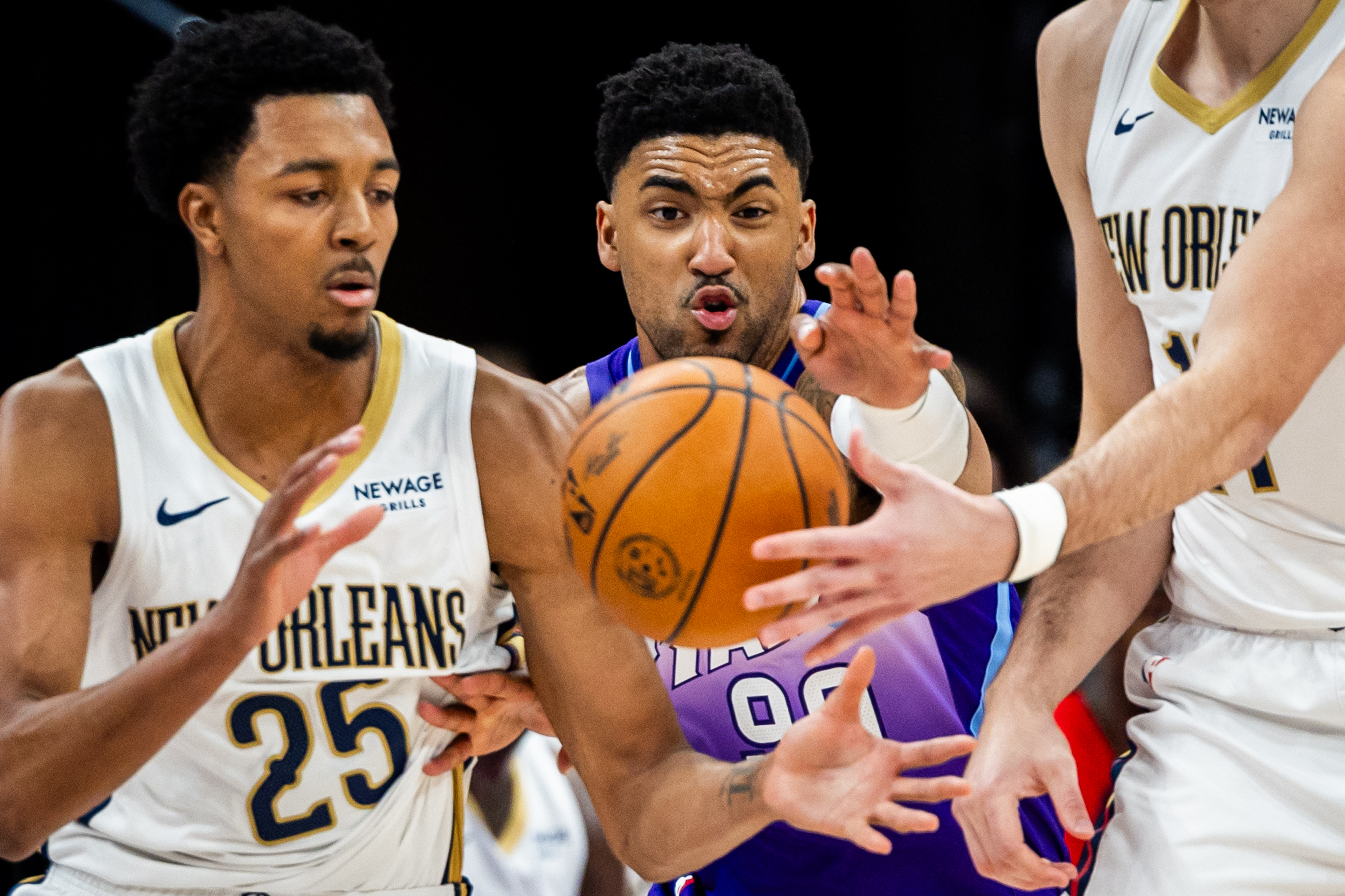 Zion Williamson, Kelly Olynyk combine for 50 in win over Jazz