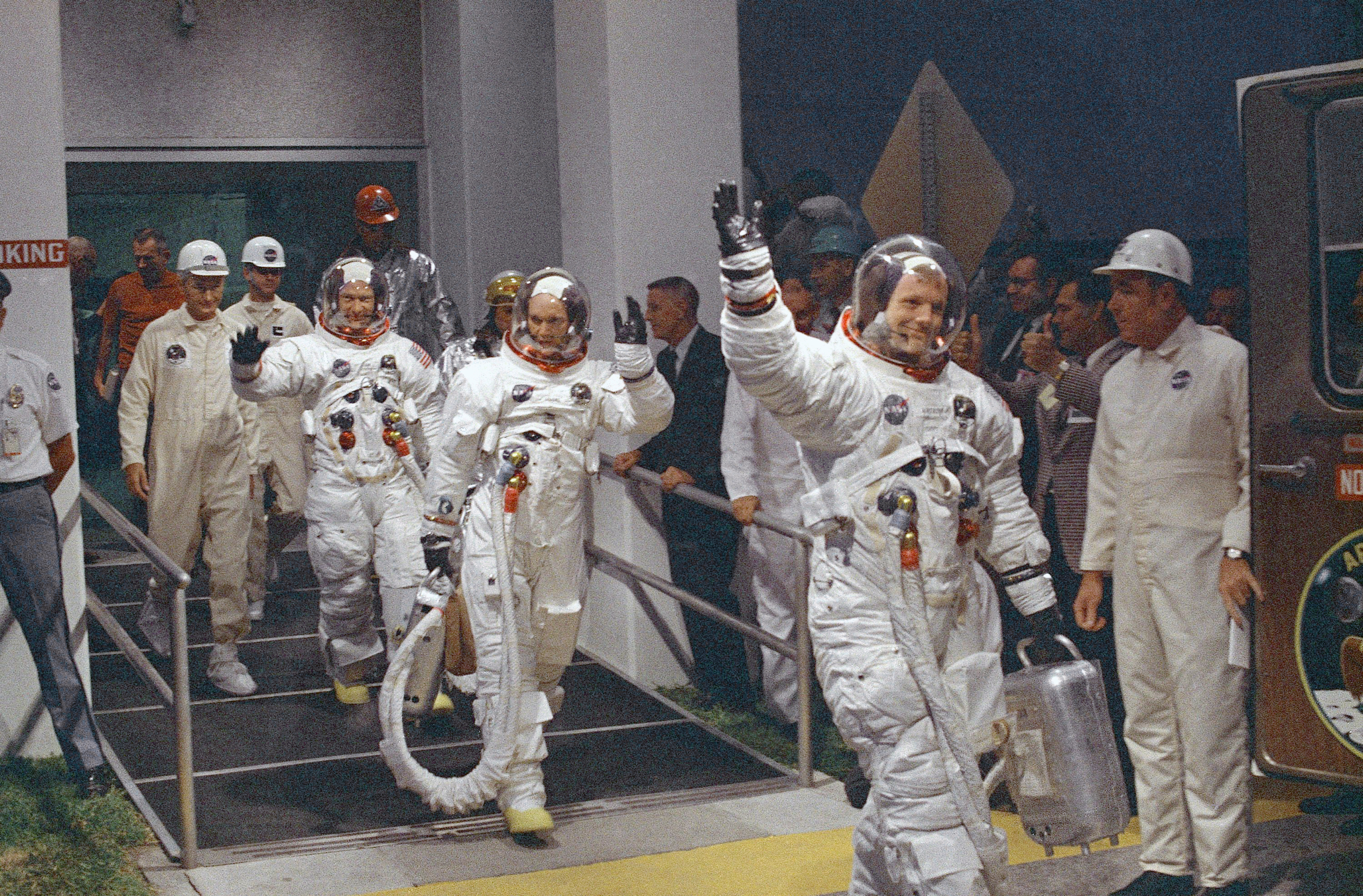 The Apollo 11 moon landing brought a fractured America together. Could that  happen again today? – Deseret News, image size:2998x1971