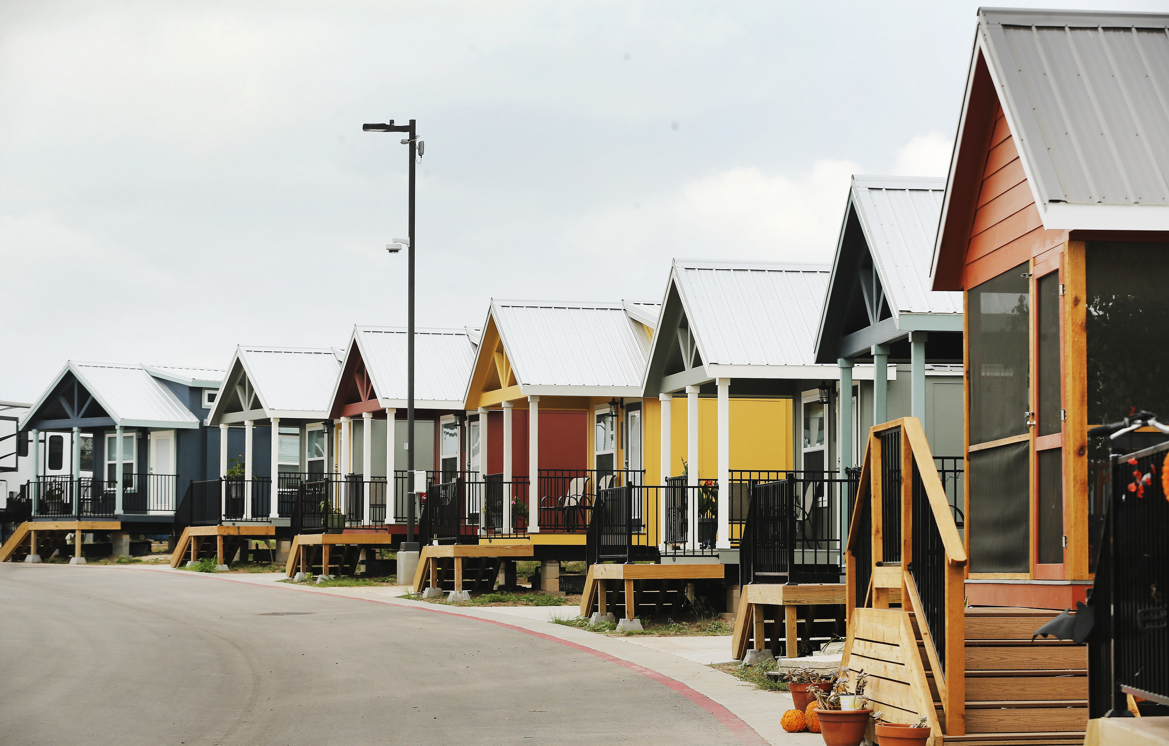 Liệu mô hình của Texas có thể là giải pháp cho vấn đề người vô gia cư ở Salt Lake? – Deseret News