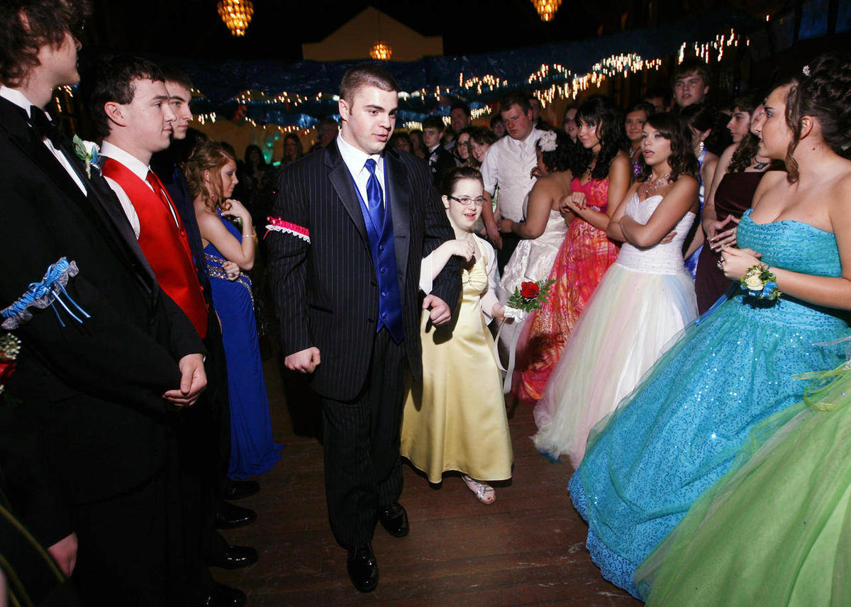 Nancy Elizabeth (Hartwell) Muntz Obituary May 14, 2023 - Billingsley  Funeral Home, image size:1200x856