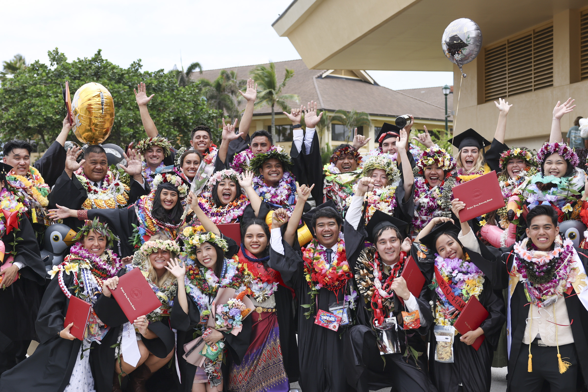 A paz e a união na BYU-Hawaii são um \, image size:2400x1600