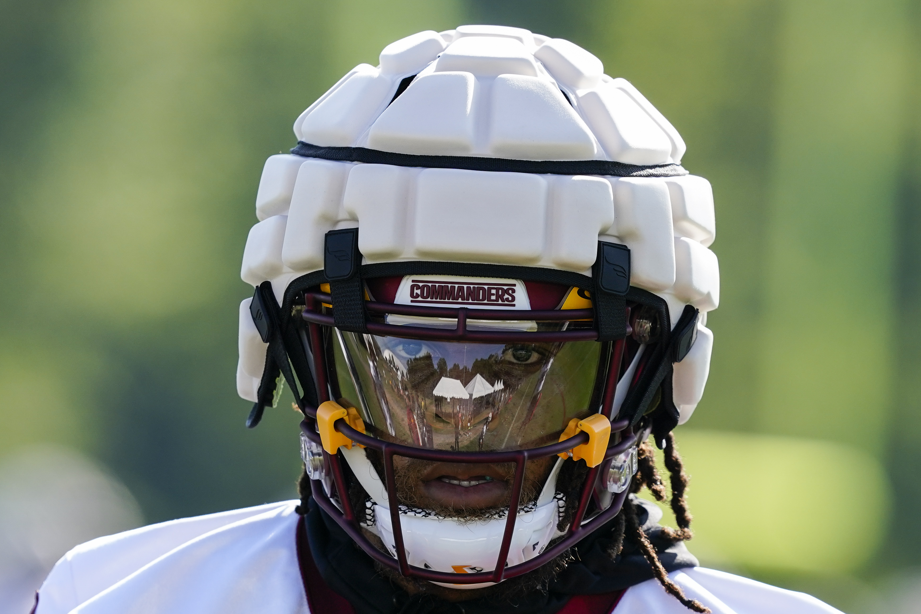 device on outaide of football helmets Unequal Gyro 2 Helmet Liner, Supplemental Padding Drops into Football Helmets, Made with a Military-Grade Patented Composite, Coated Aramid Fabric : Sports & Outdoors Reduces impact of daily hits Football helmet offers a glimpse