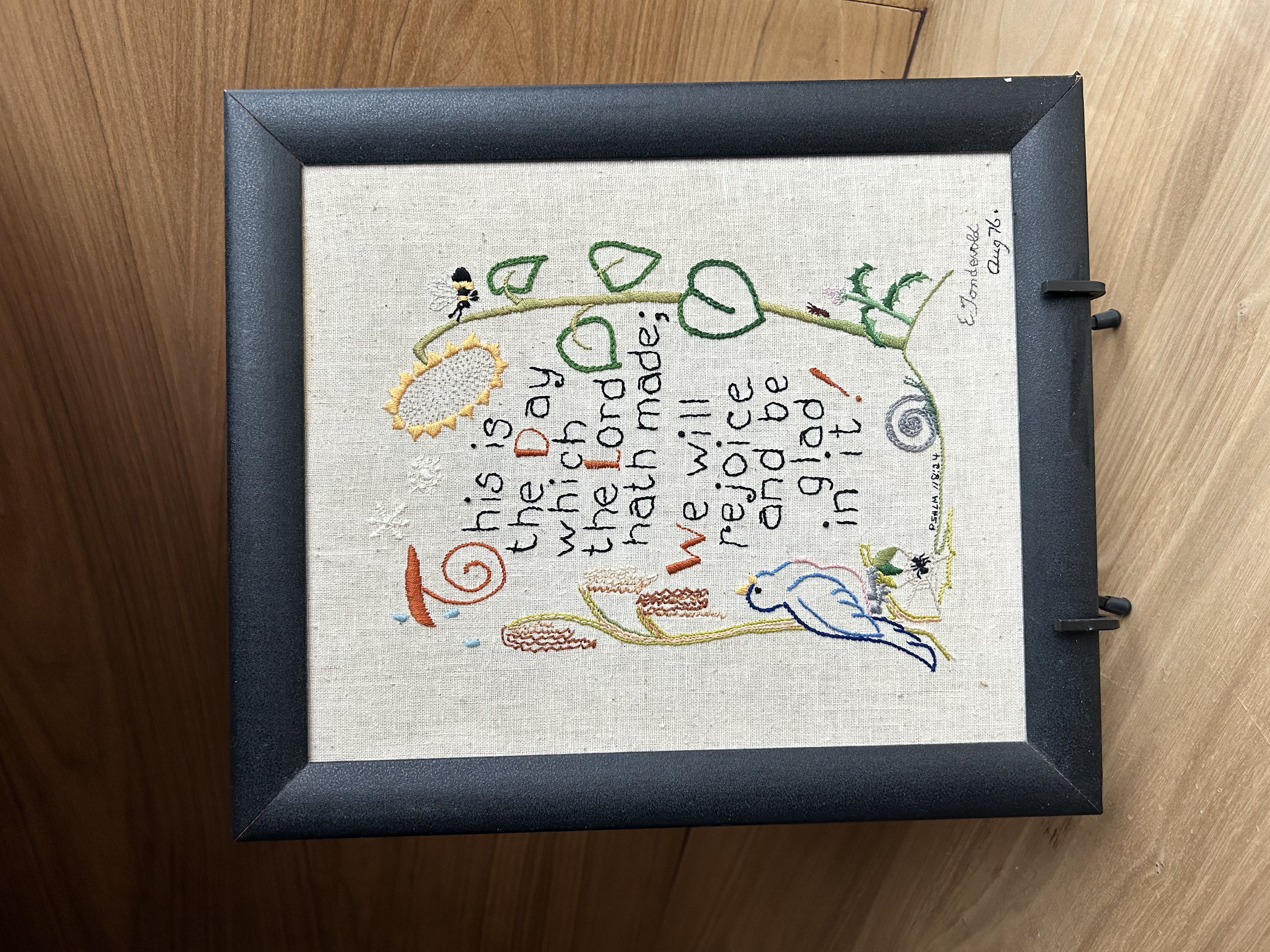 Cantai que o Salvador chegou – Ministérios Pão Diário, image size:3024x4032