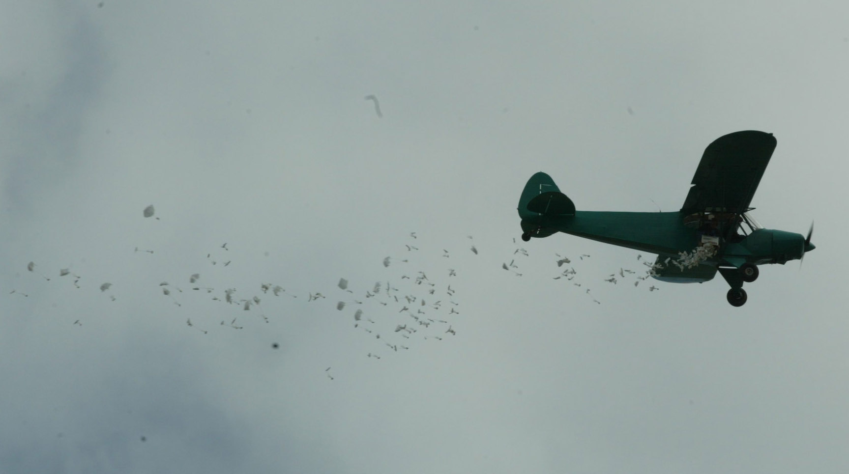 Gail S. Halvorsen, the Berlin Candy Bomber, dies in Utah at 101 – Deseret  News