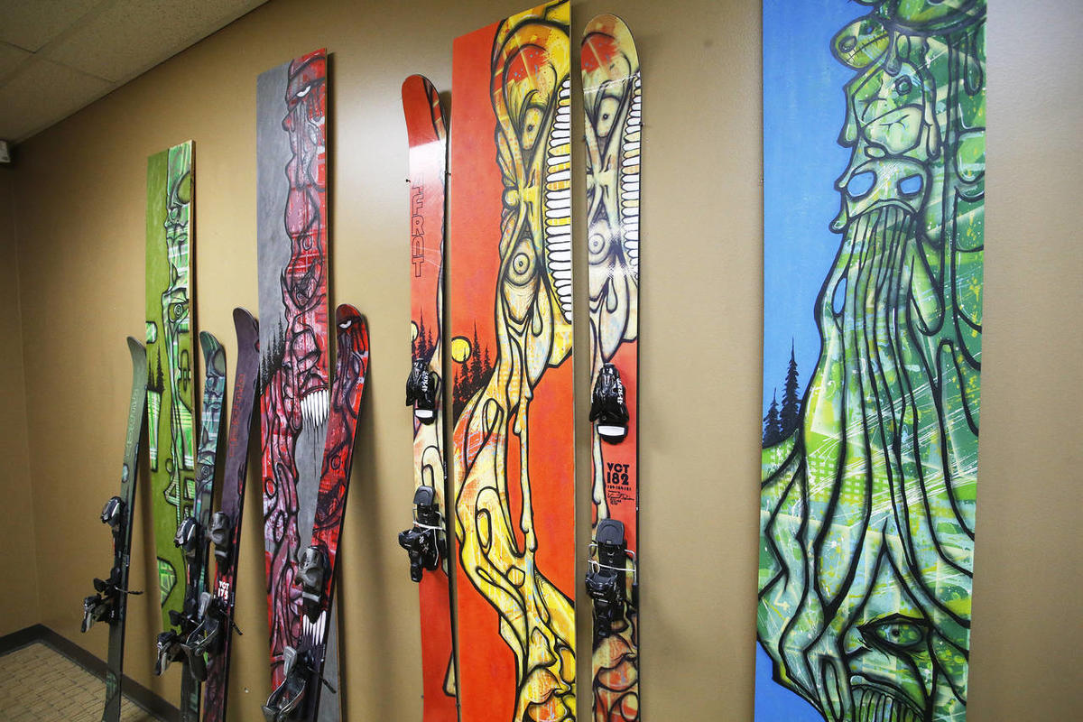 k2 bad seed skis 2012 Junior K2 MissBehaved (2012)