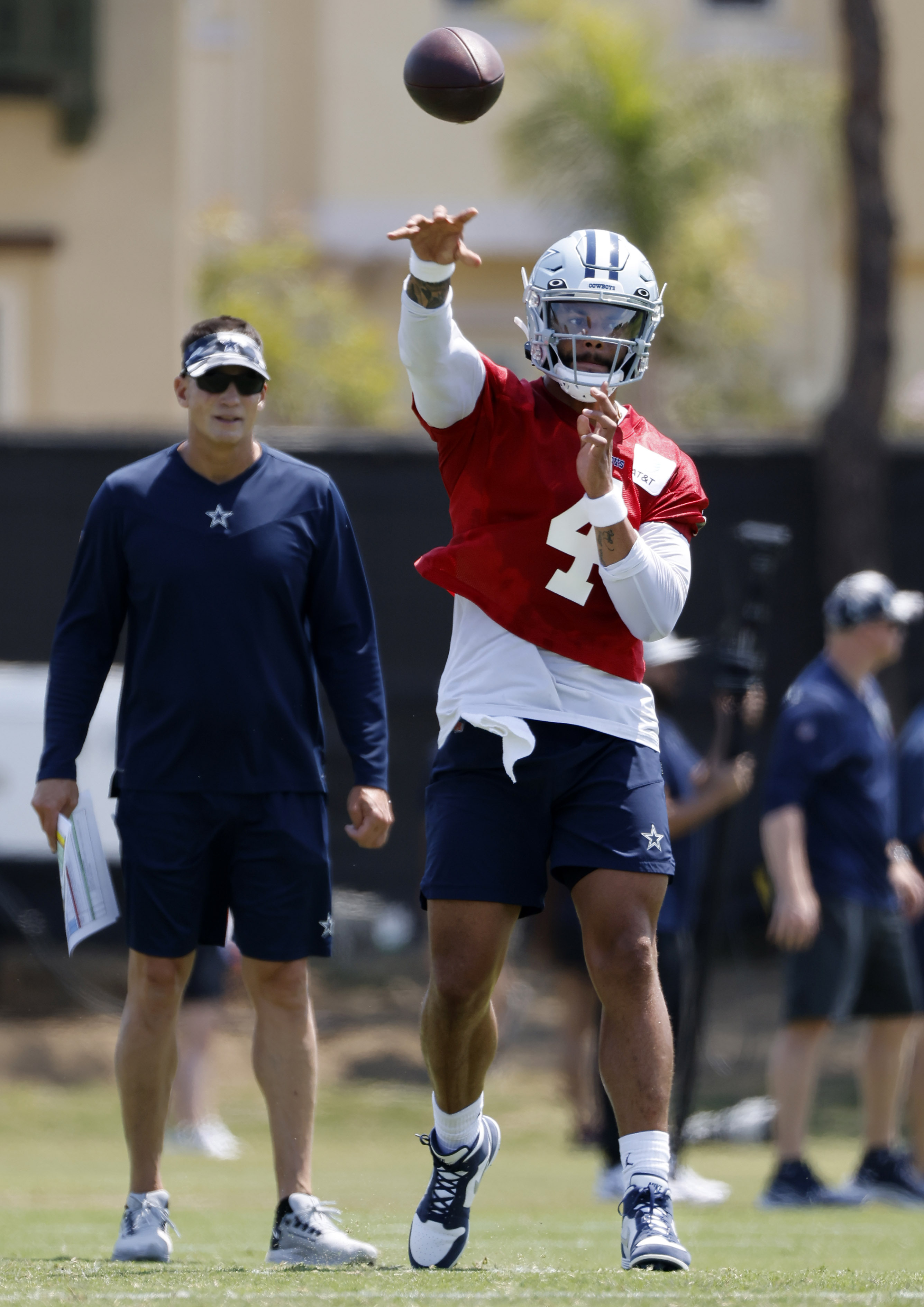 August 26, 2017: Dallas Cowboys quarterback Dak Prescott (4) warms up prior  to an NFL pre-season game between the Oakland Raiders and the Dallas Cowboys  at AT&T Stadium in Arlington, Texas. Shane