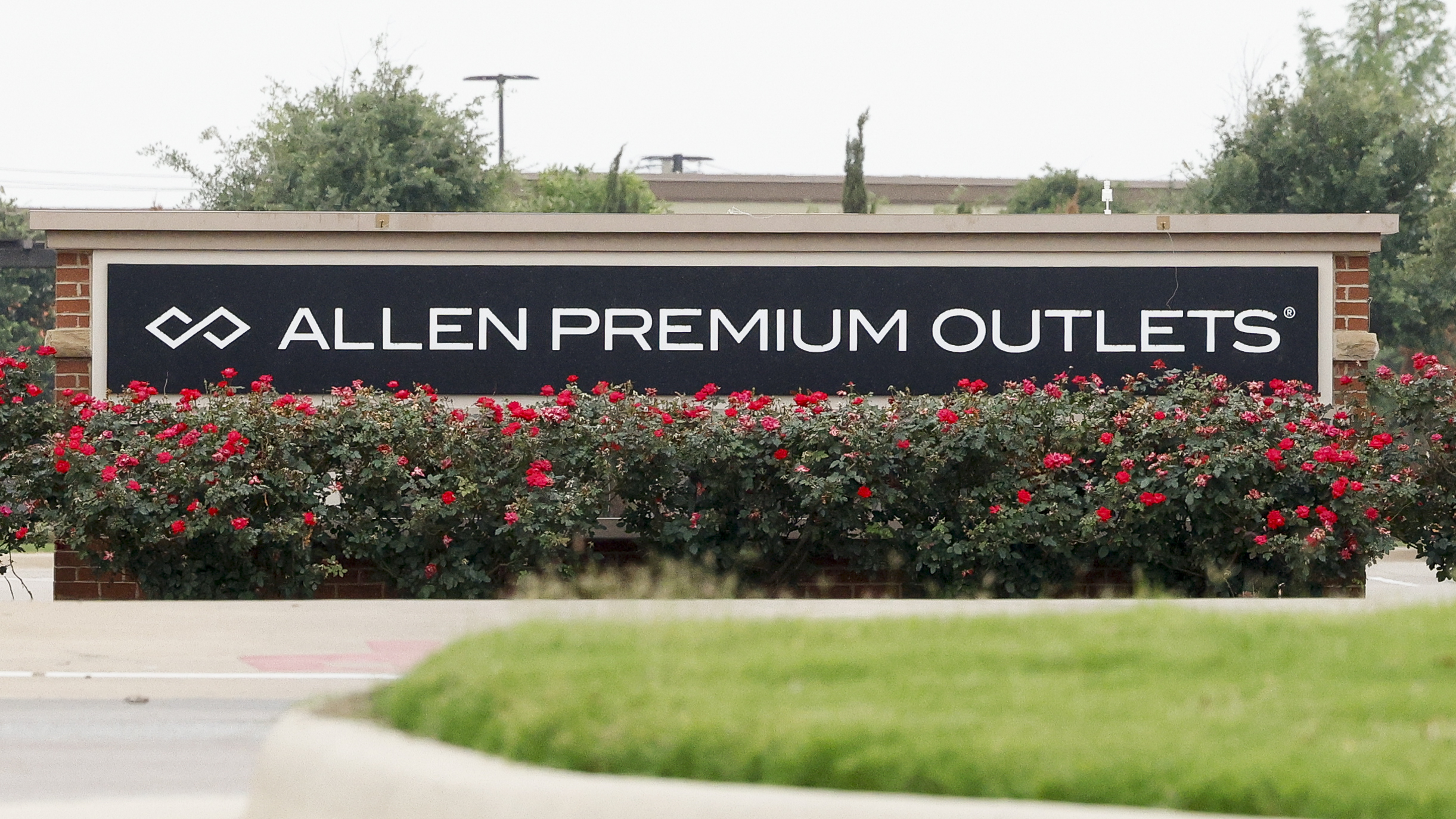 Allen Outlets Closing Time