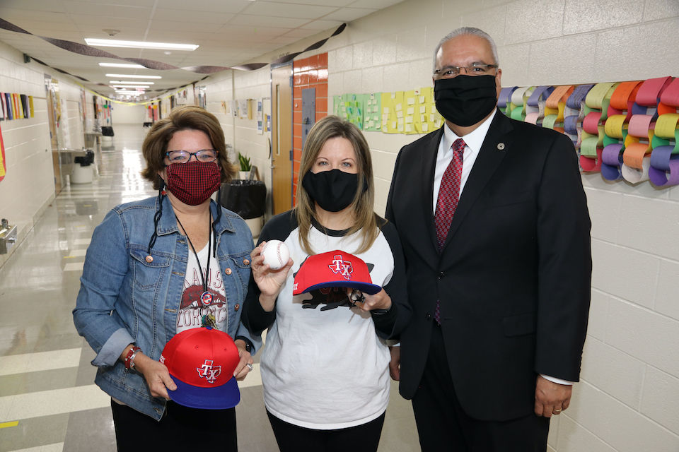 Dallas Cowboys Honor Two Arlington ISD Teachers! » Arlington ISD