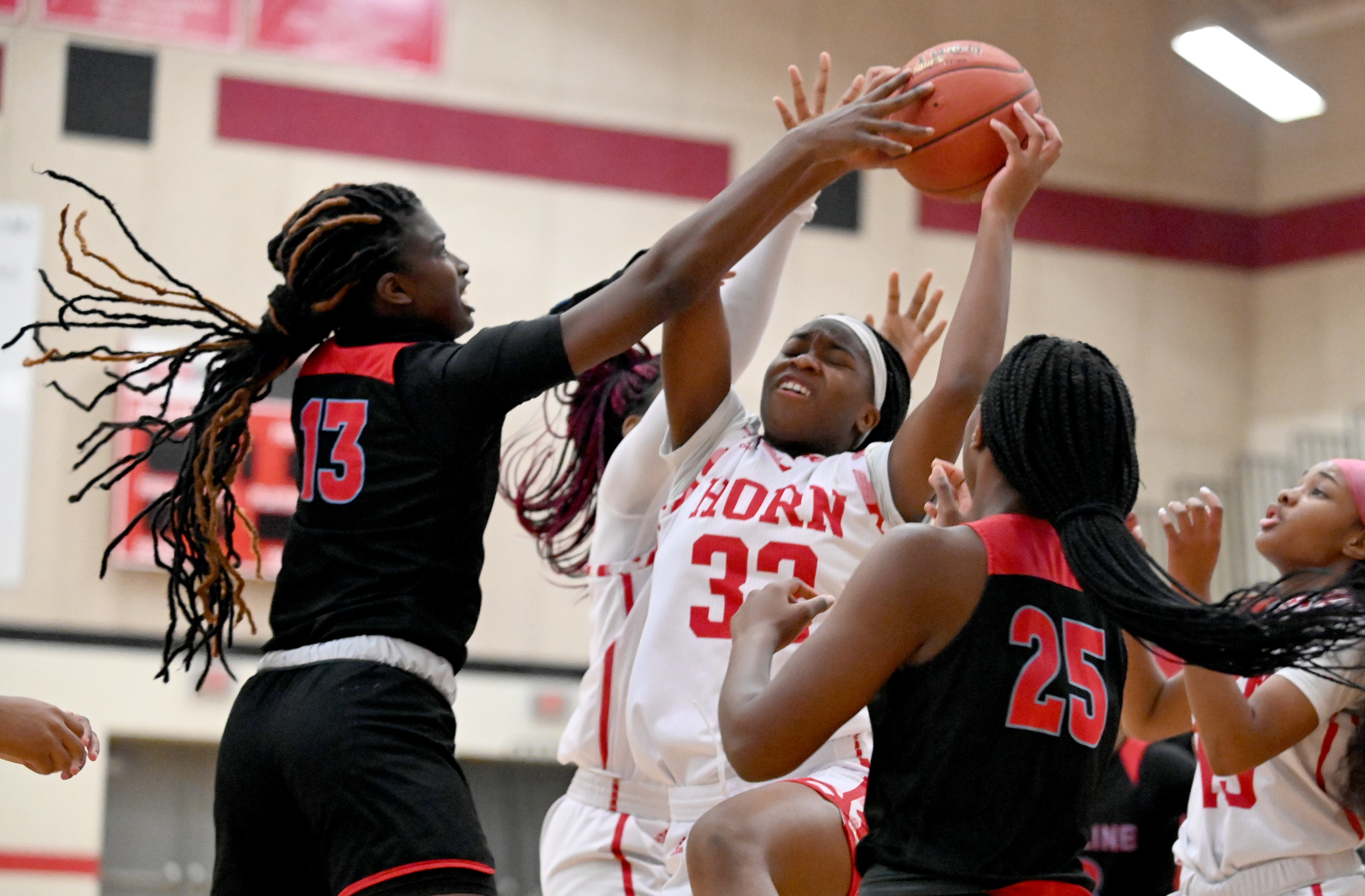 The Dallas Morning News' top 10 girls basketball recruits for the Class of  2021, with Mesquite Horn's Jasmine Shavers at No. 1