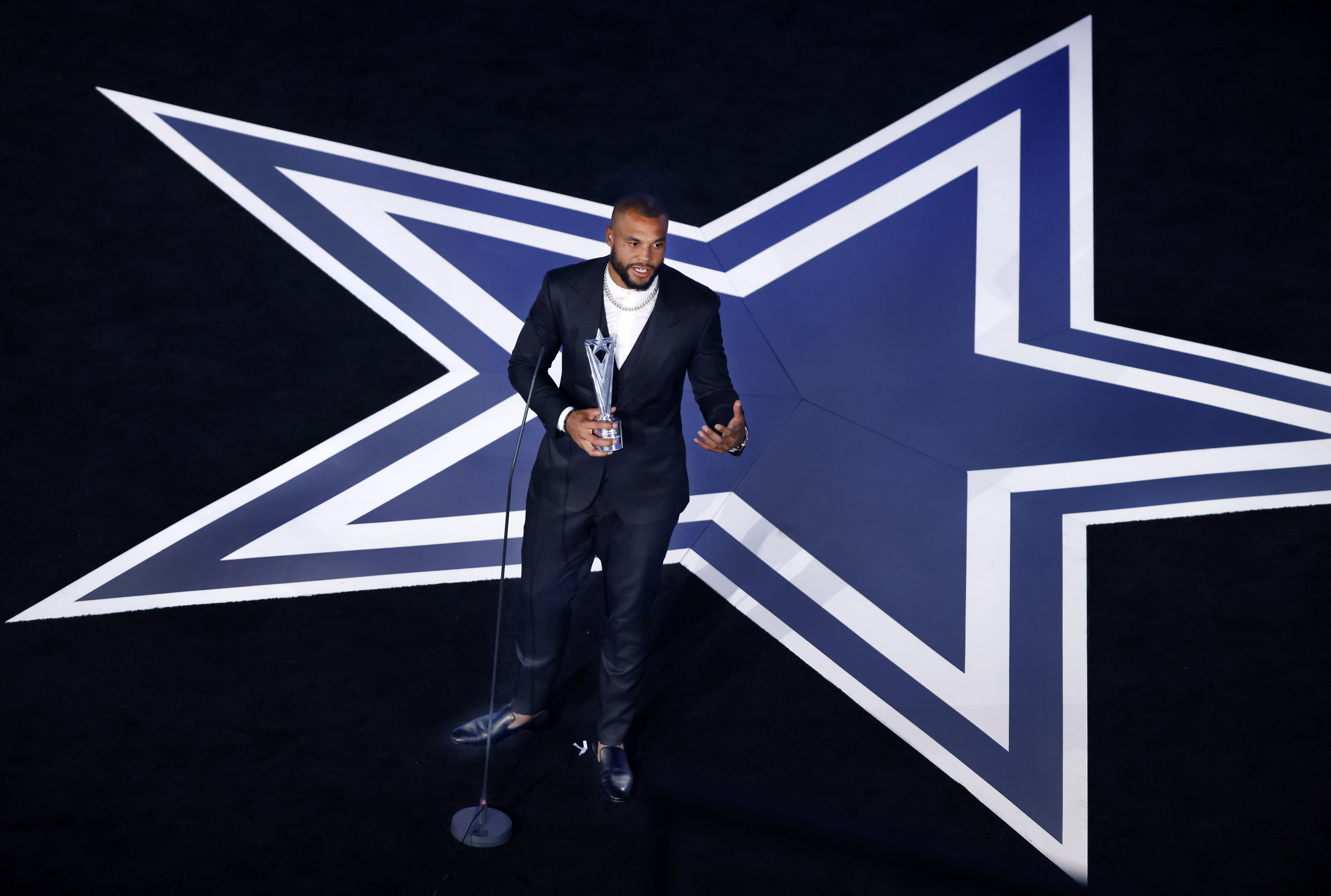 Dak Prescott does exactly what Cowboys fans feared he would vs