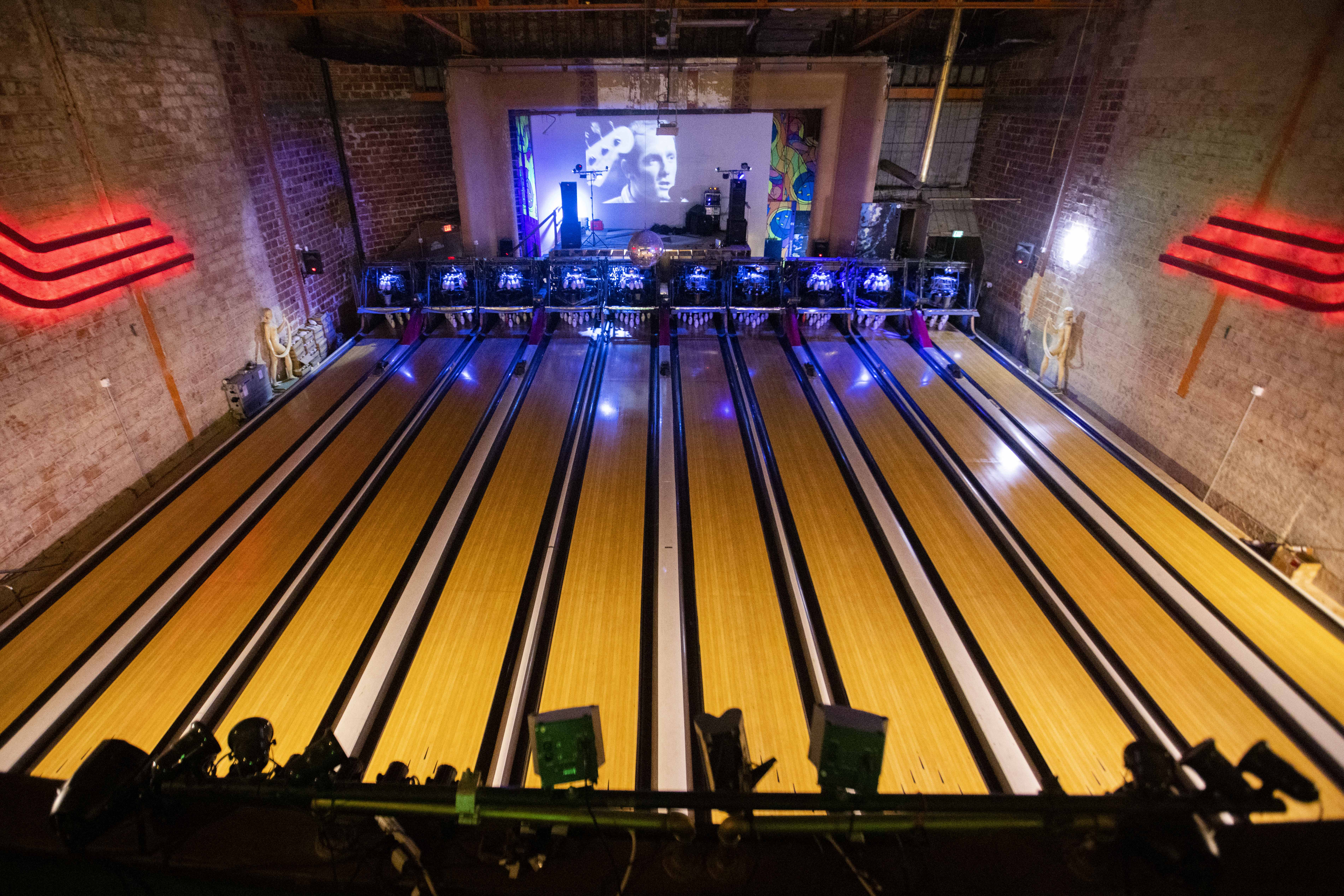 Bowling Alley and Entertainment Venue To Open in Revamped SouthSide Works