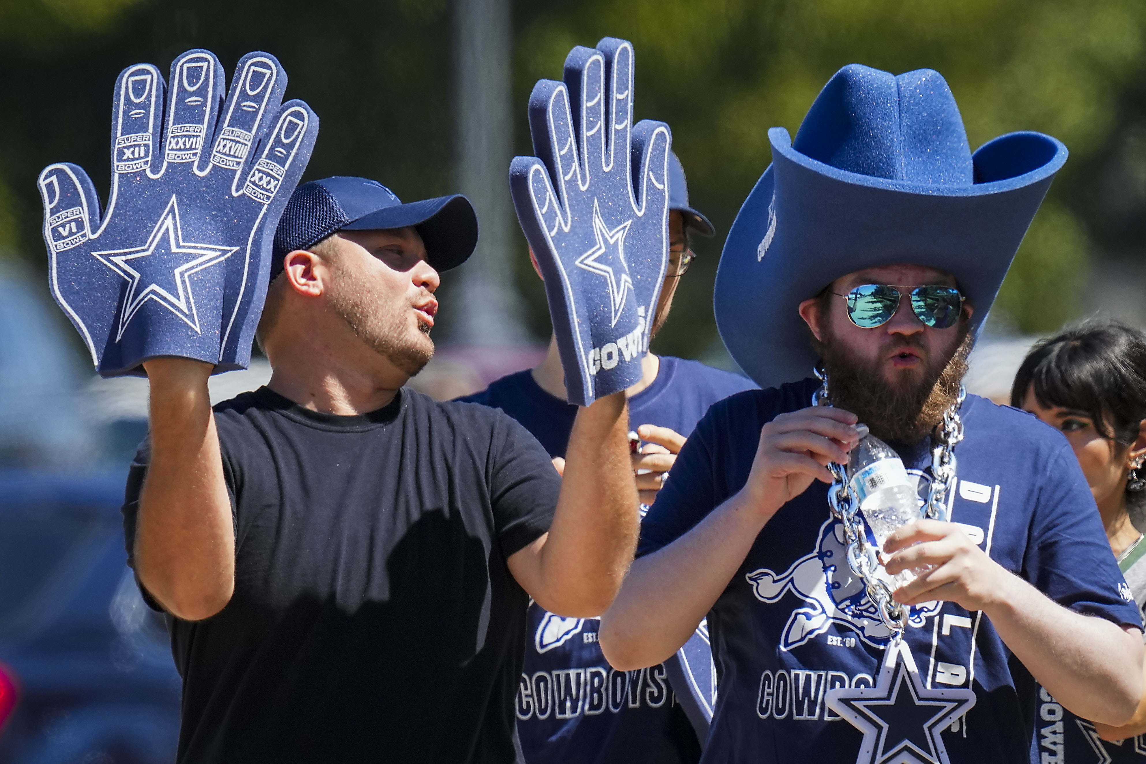 Dallas Cowboys Pro Shop - #VictoryMonday looks from #CowboysNation: fan's  best friend 