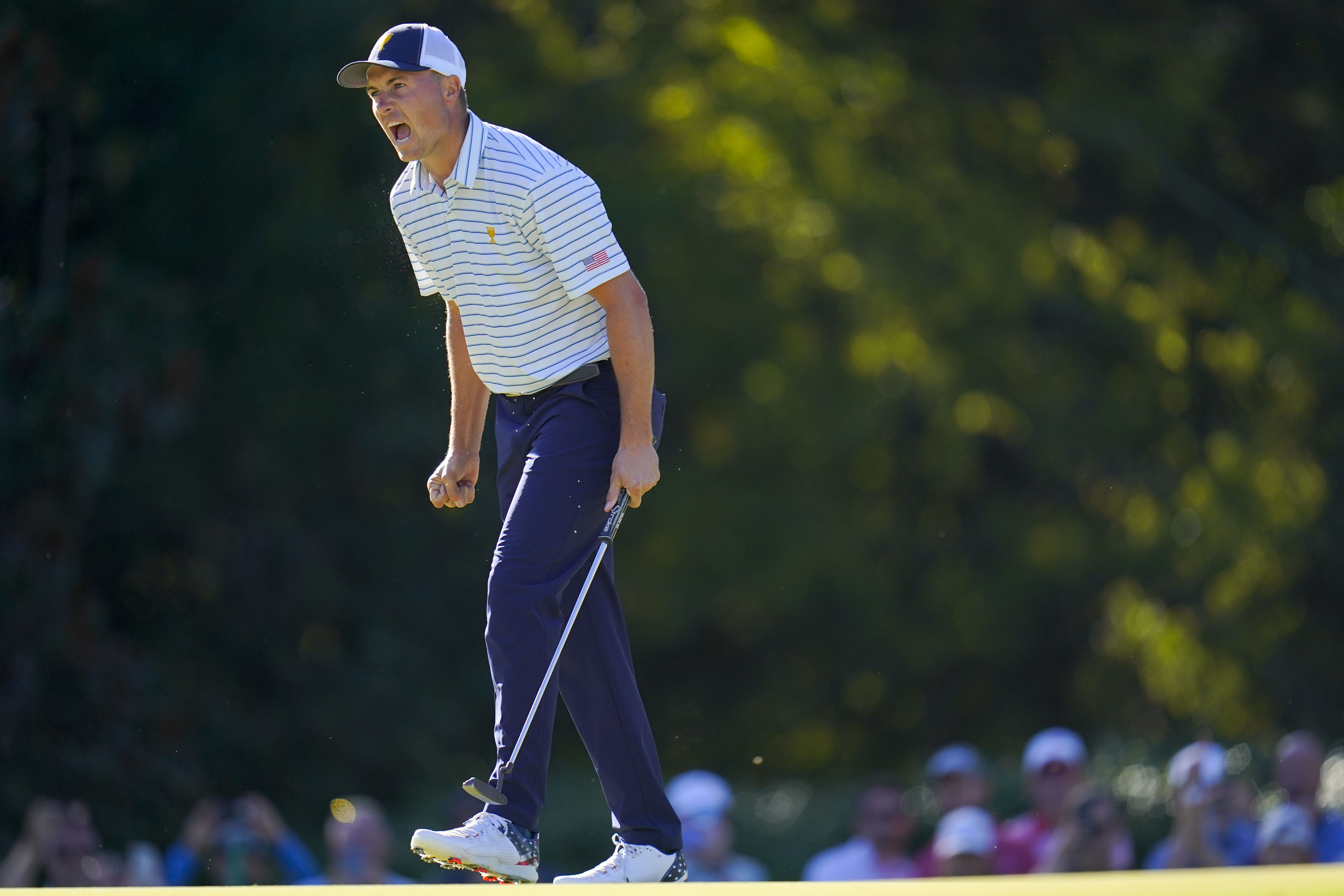 Dallas Jordan Spieth survives close match to help US double lead in Presidents Cup