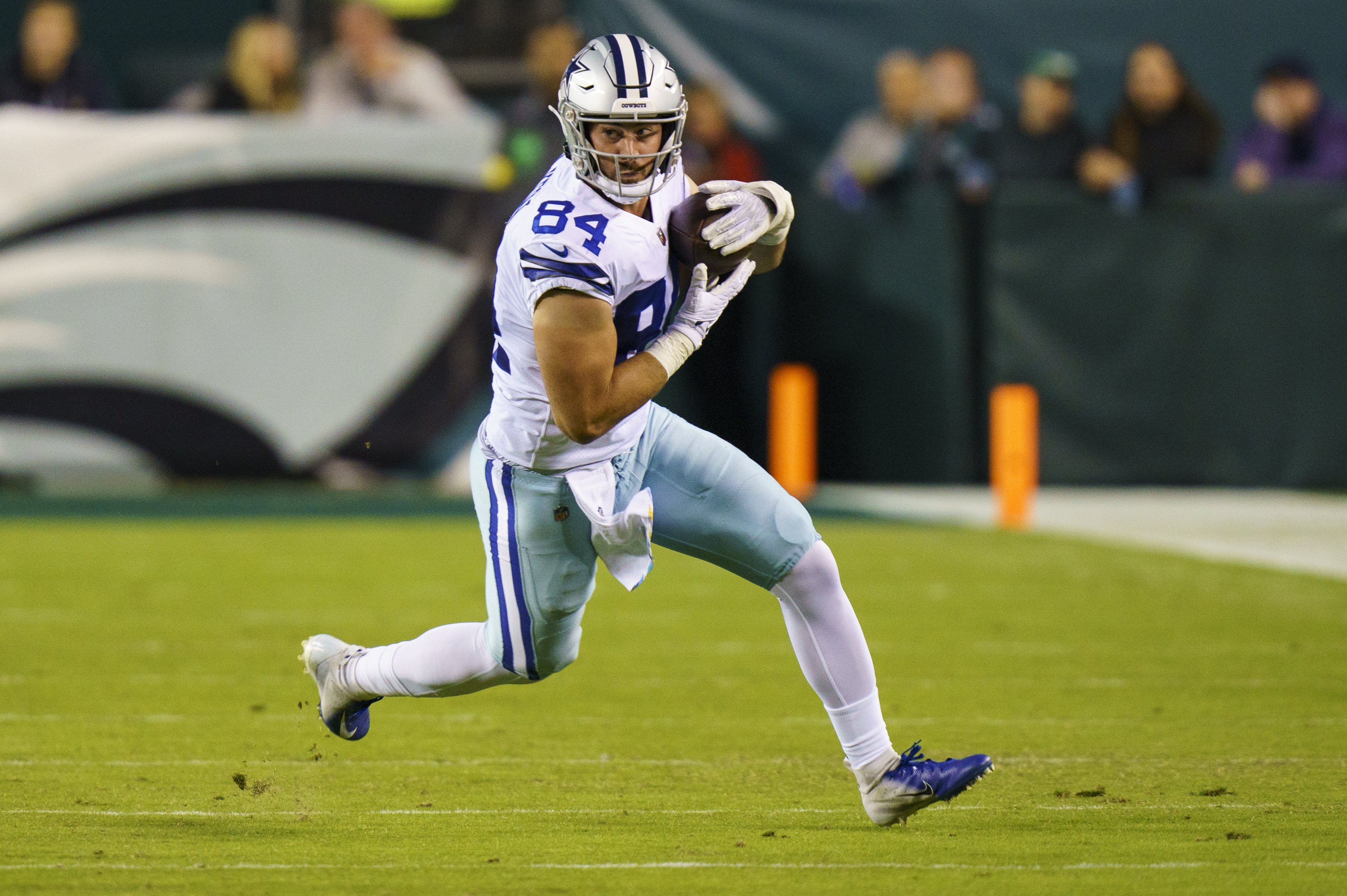 Cowboys elevate TE Sean McKeon from the practice squad for the third time