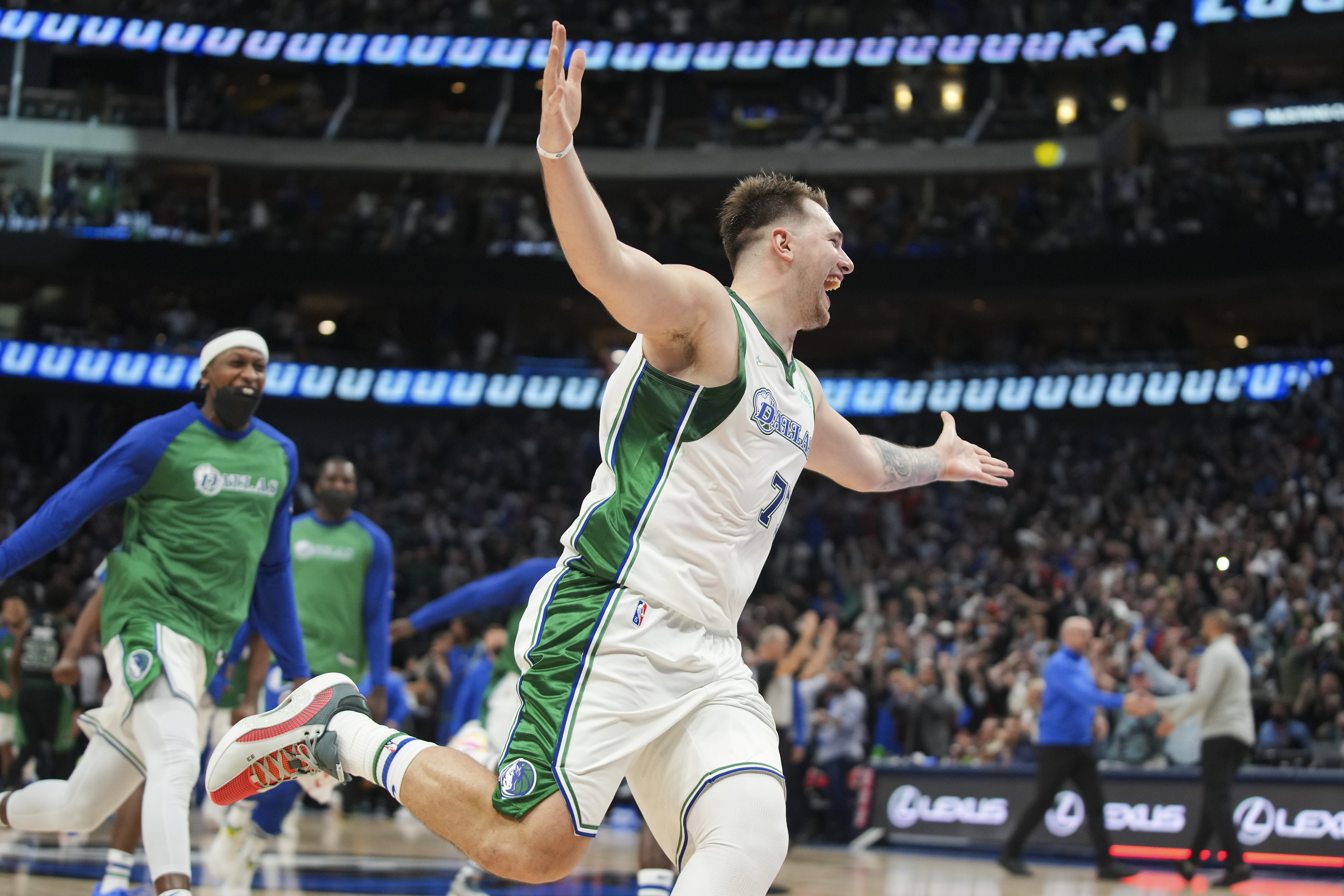 Luka Doncic game-winner Dallas Mavericks beat Boston Celtics 