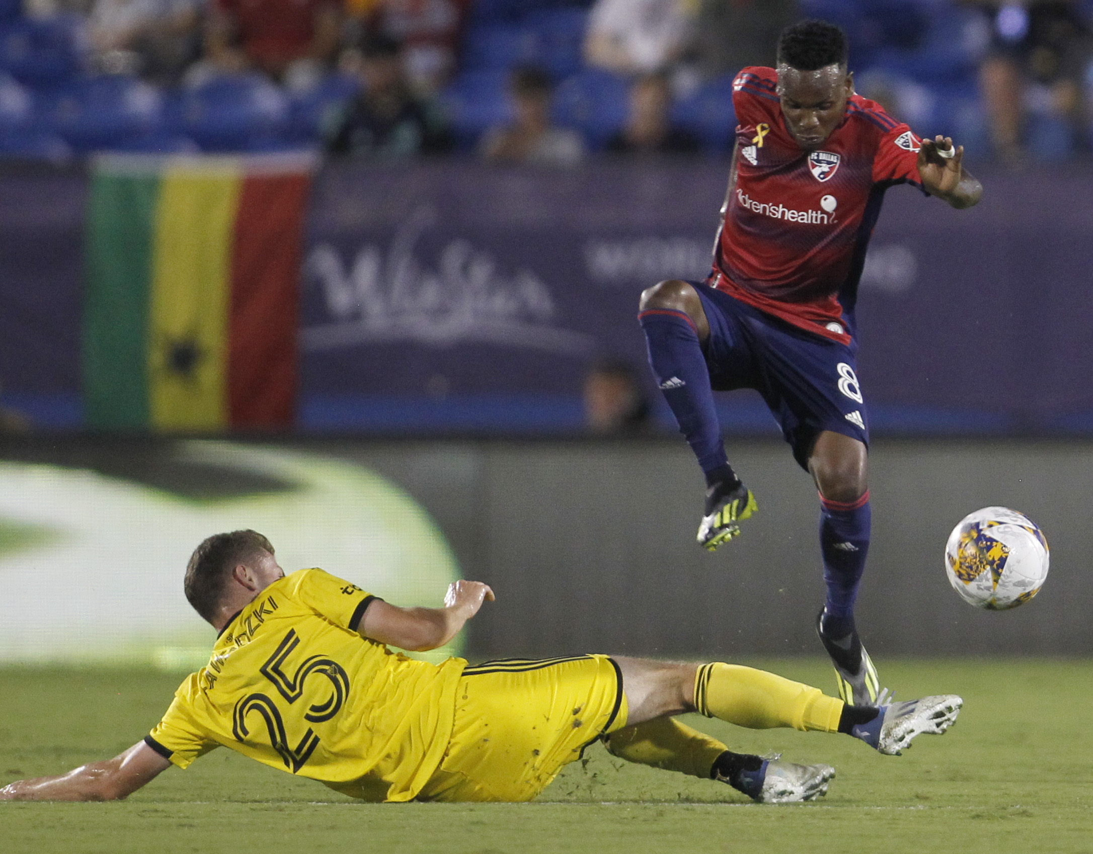 See photos as FC Dallas plays to 1-1 draw with Columbus Crew