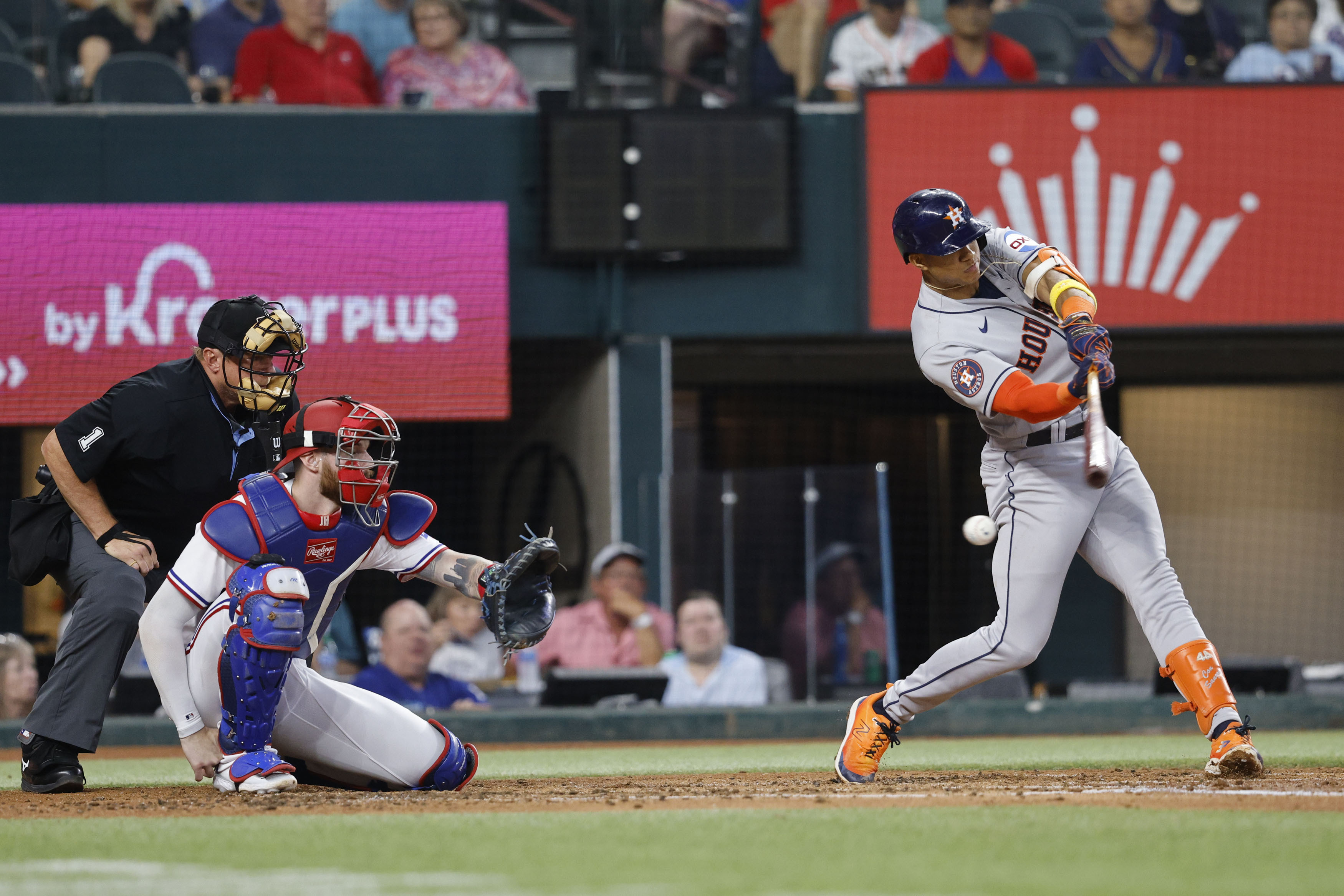 Bruce Bochy on the Rangers' no-good, very bad bullpen day in demoralizing  loss to Astros