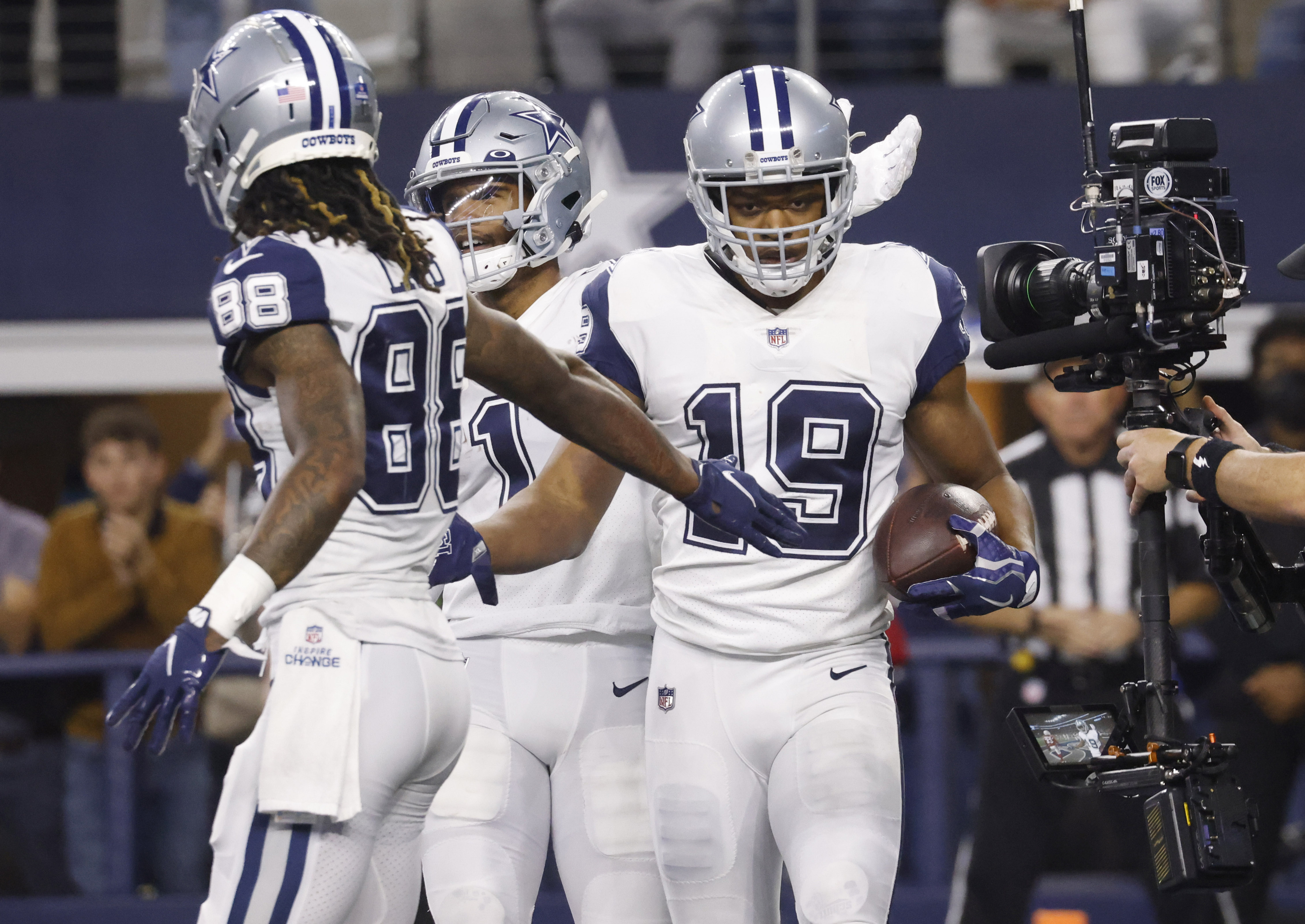 Cowboys Rumors: DeMarcus Lawrence Declined Pay Cut, Future Appears