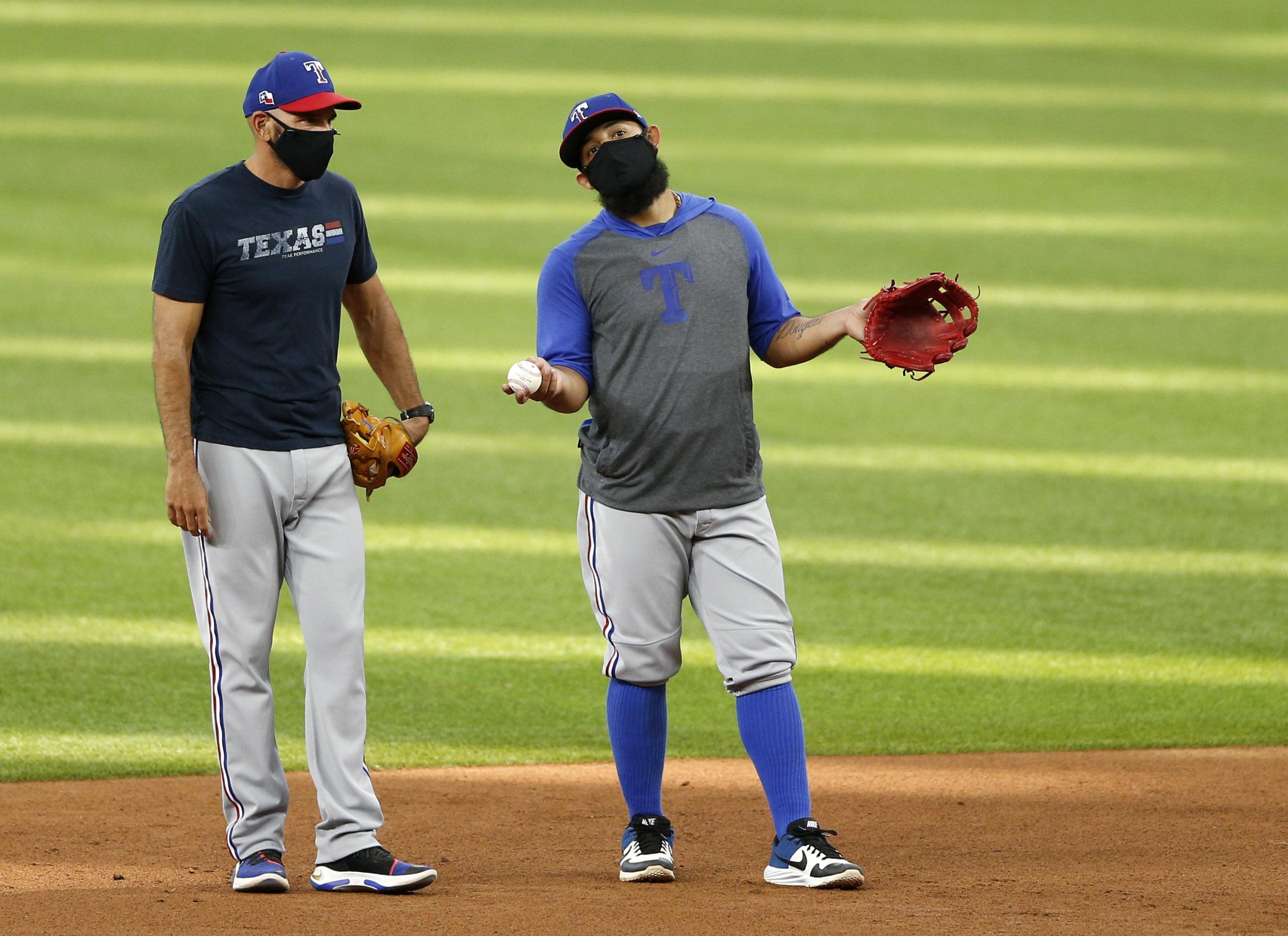 Rangers' ironman Marcus Semien and a pre-ALCS balancing act between family  and baseball