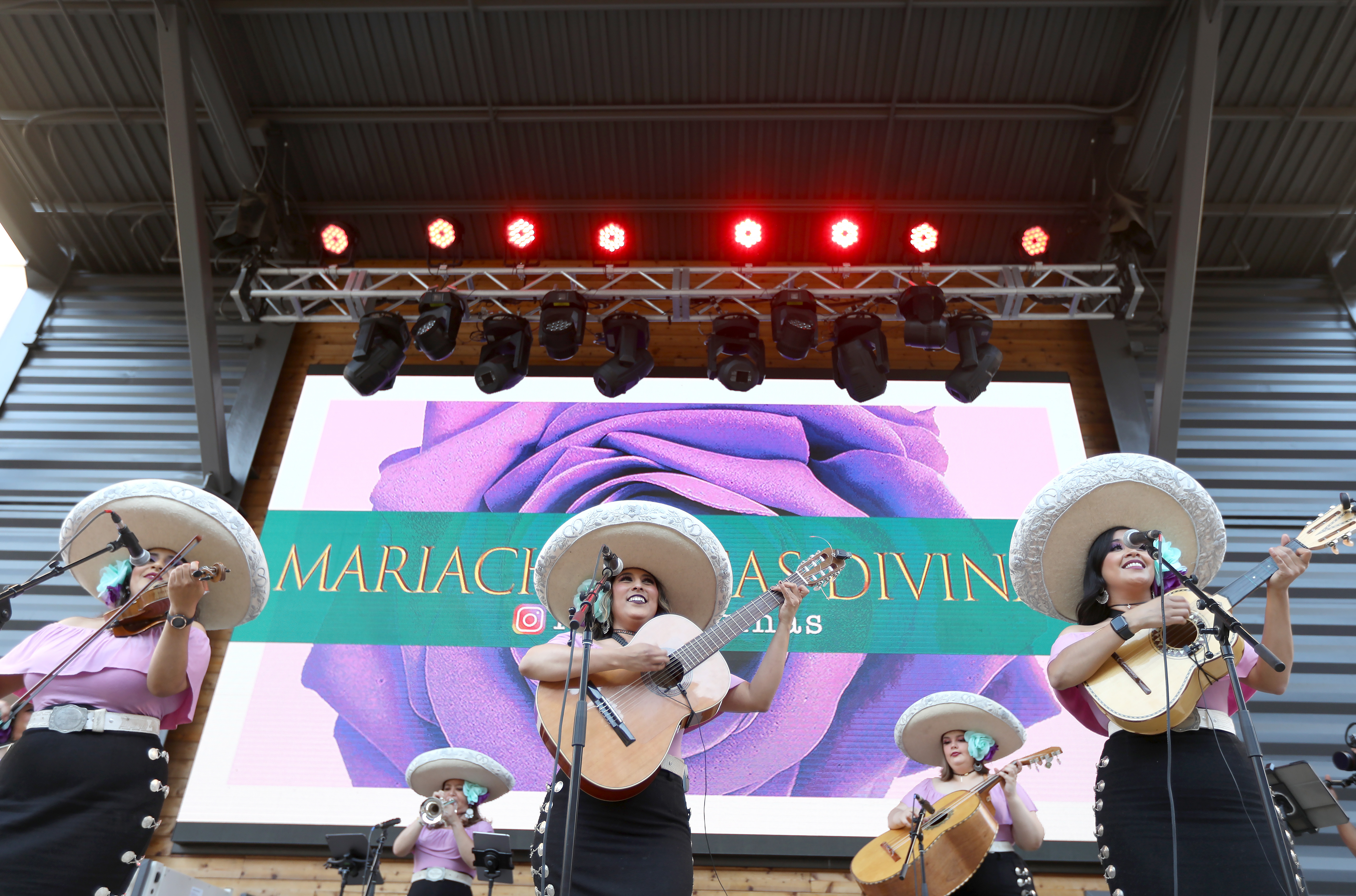 After more than a year, mariachis in North Texas are singing again