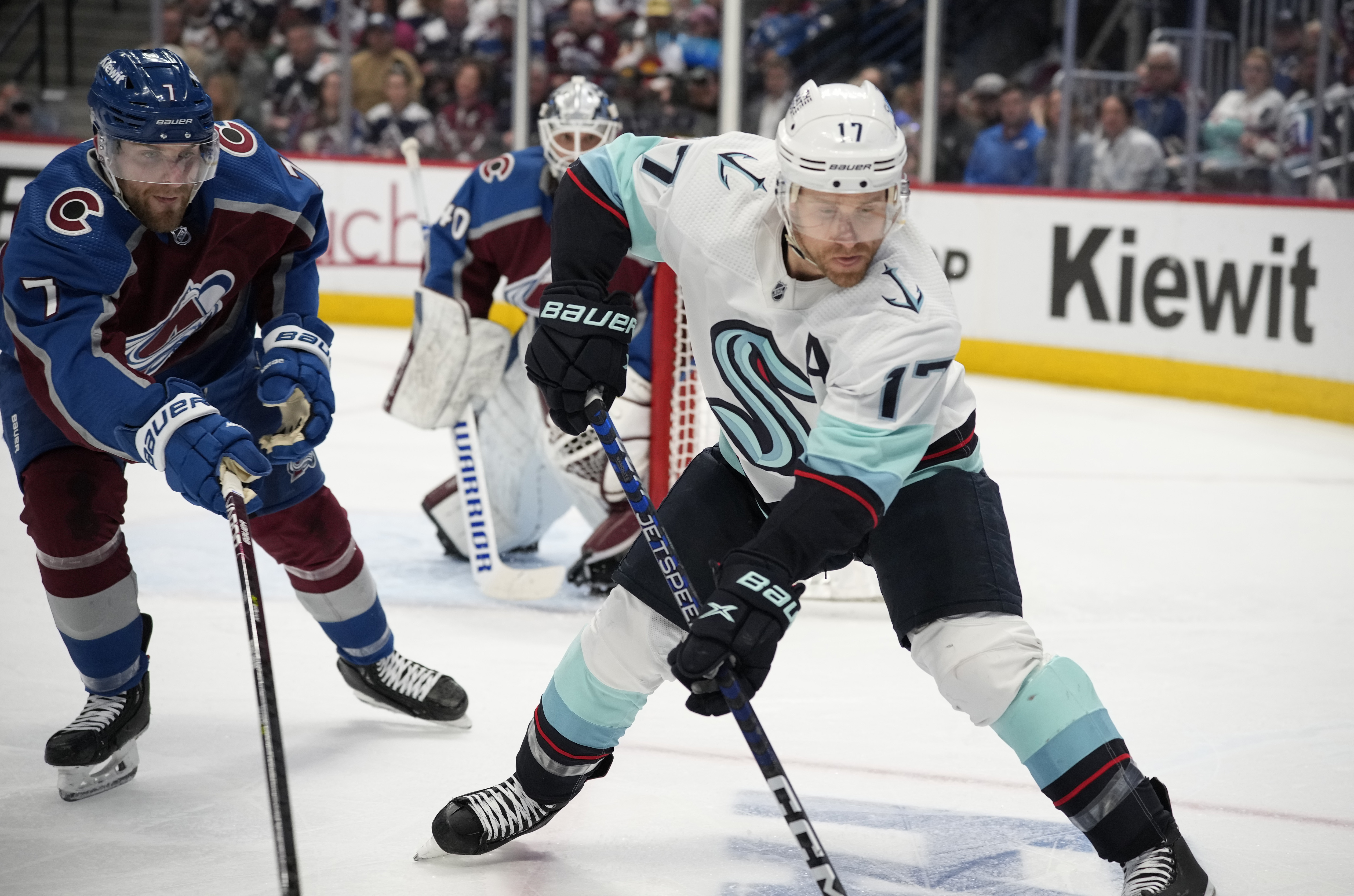 Avalanche star Mikko Rantanen gets his day with the Stanley Cup