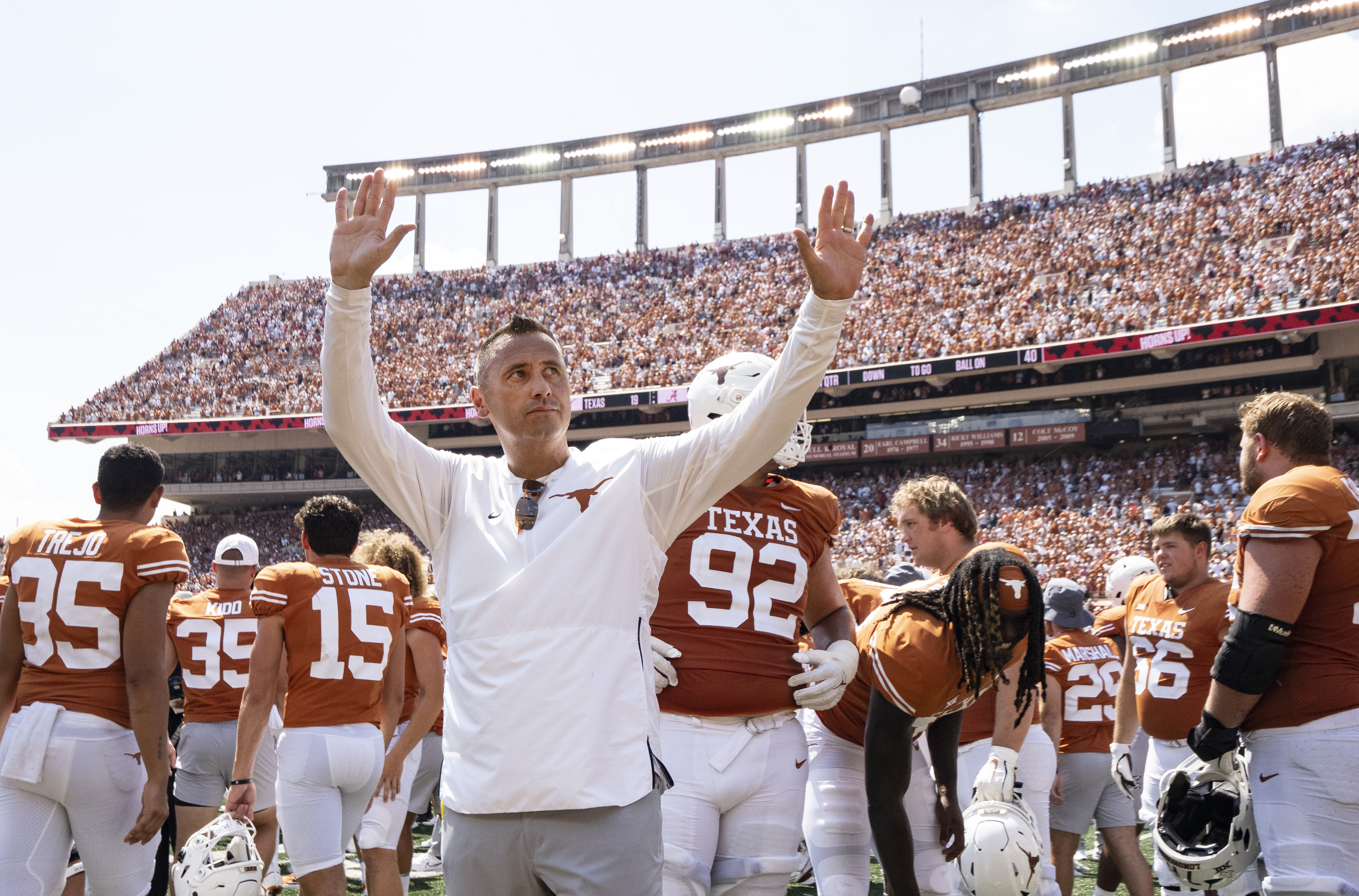 Little Longhorns Prepare for Gameday [Gallery]