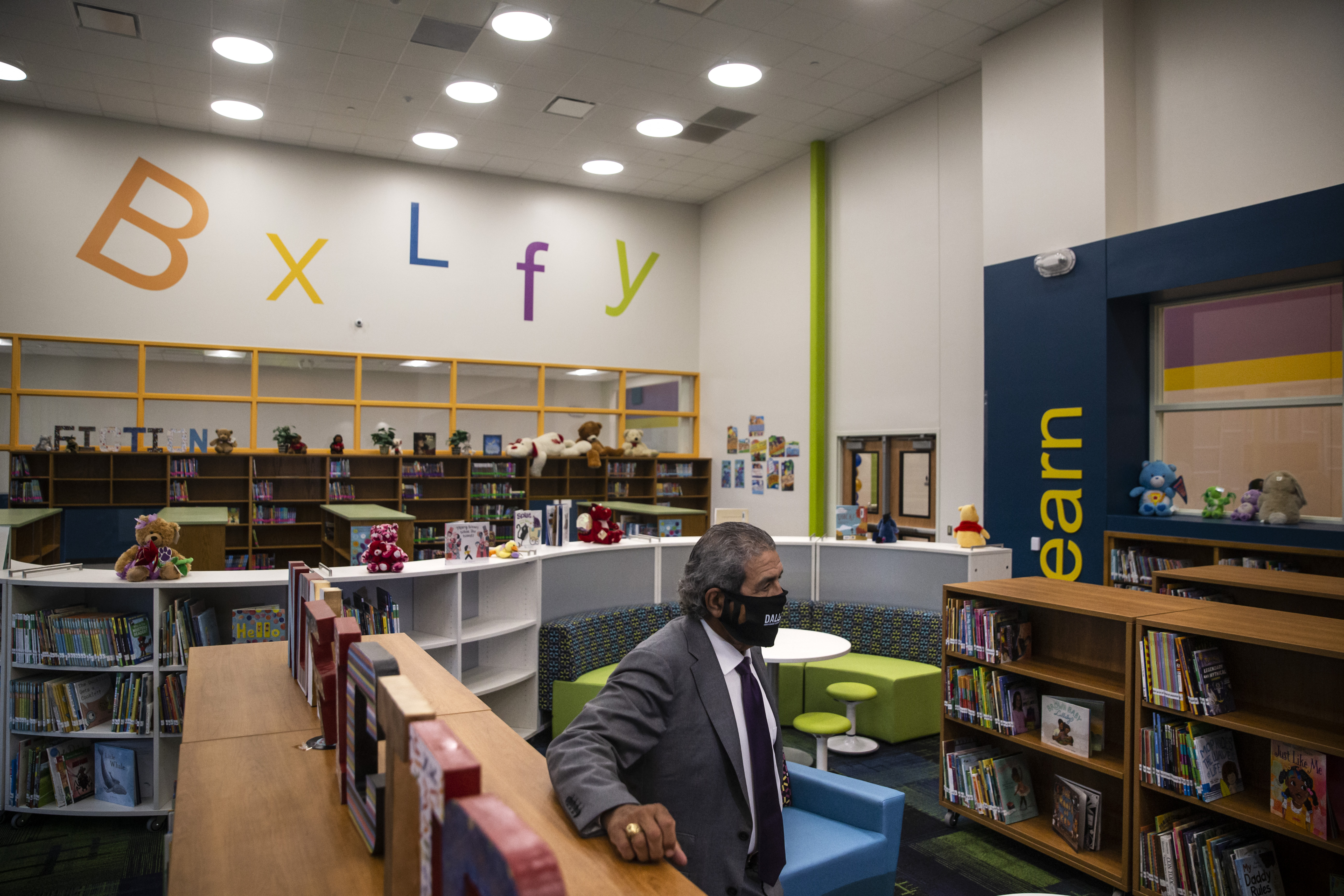 DISD rediseñará 43 bibliotecas escolares el próximo año escolar, image size:5184x3456