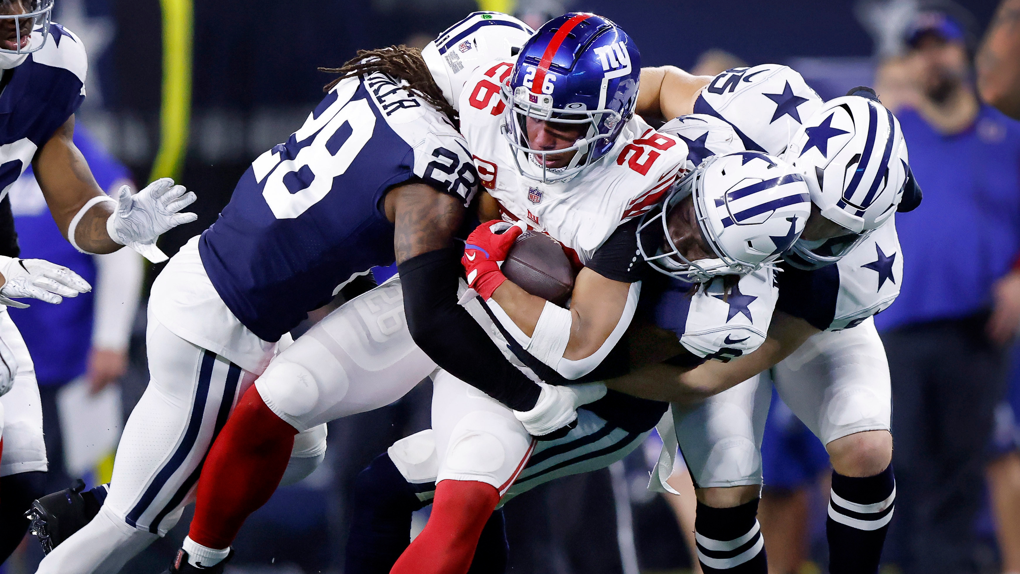 Cowboys beat Giants 28-20 in Thanksgiving game