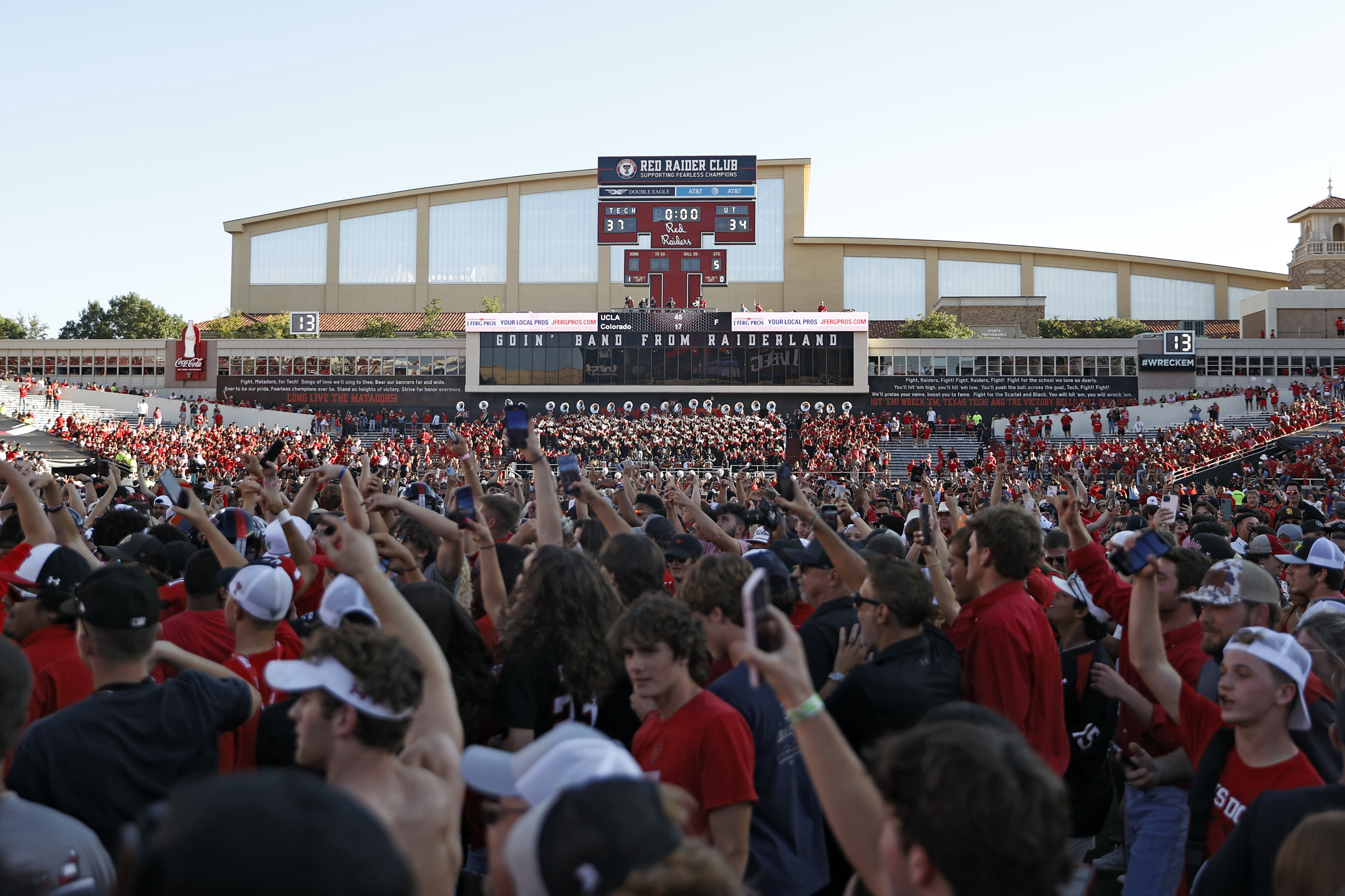 Tech officials, fans expect stadium to impress Super Regional viewers