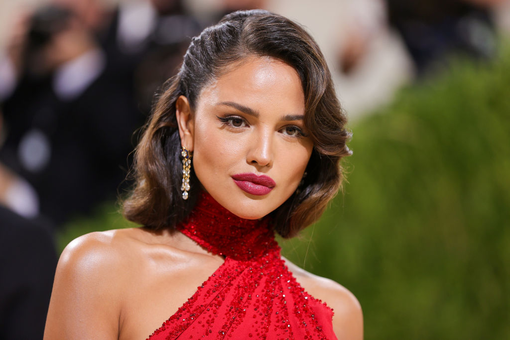 Eiza González deslumbra en la Met Gala 2021