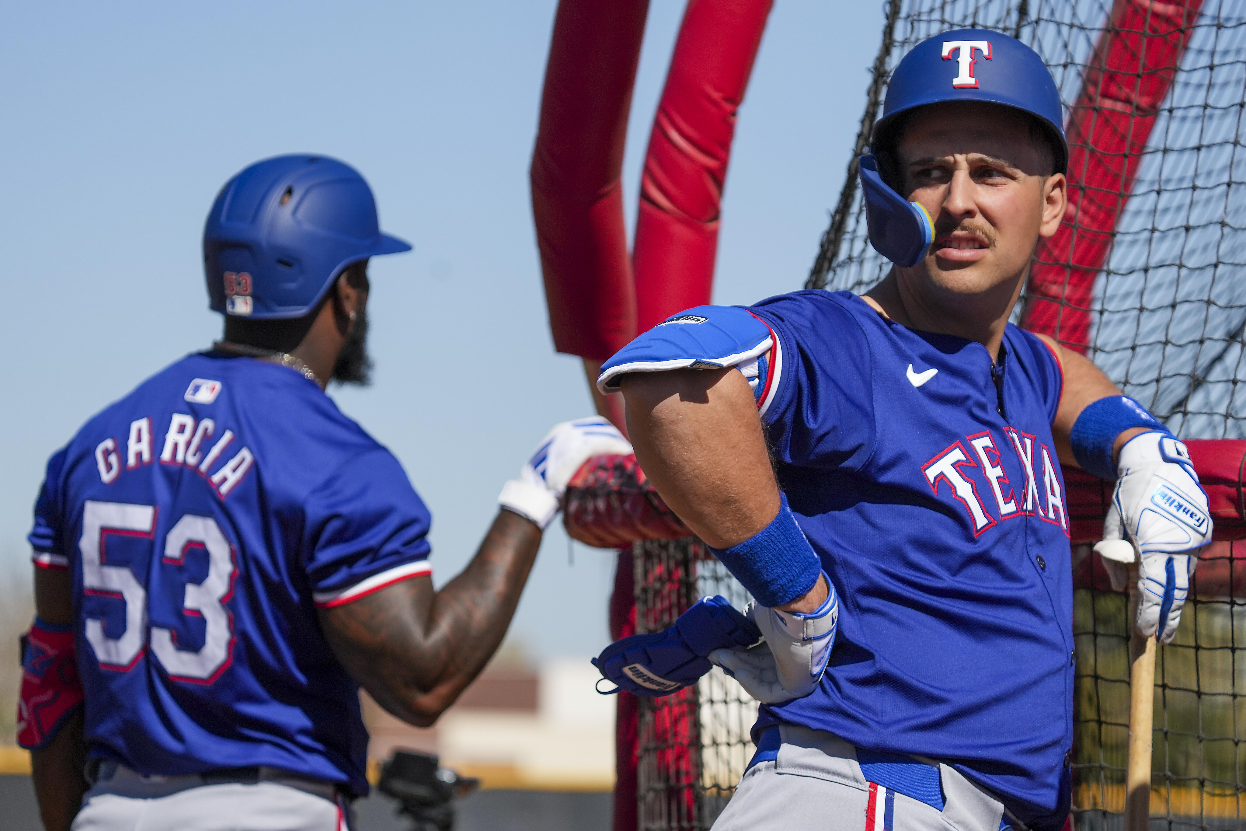 Nathaniel Lowe's past spring work led to MLB honors. Here's Rangers 1B's  project for 2024