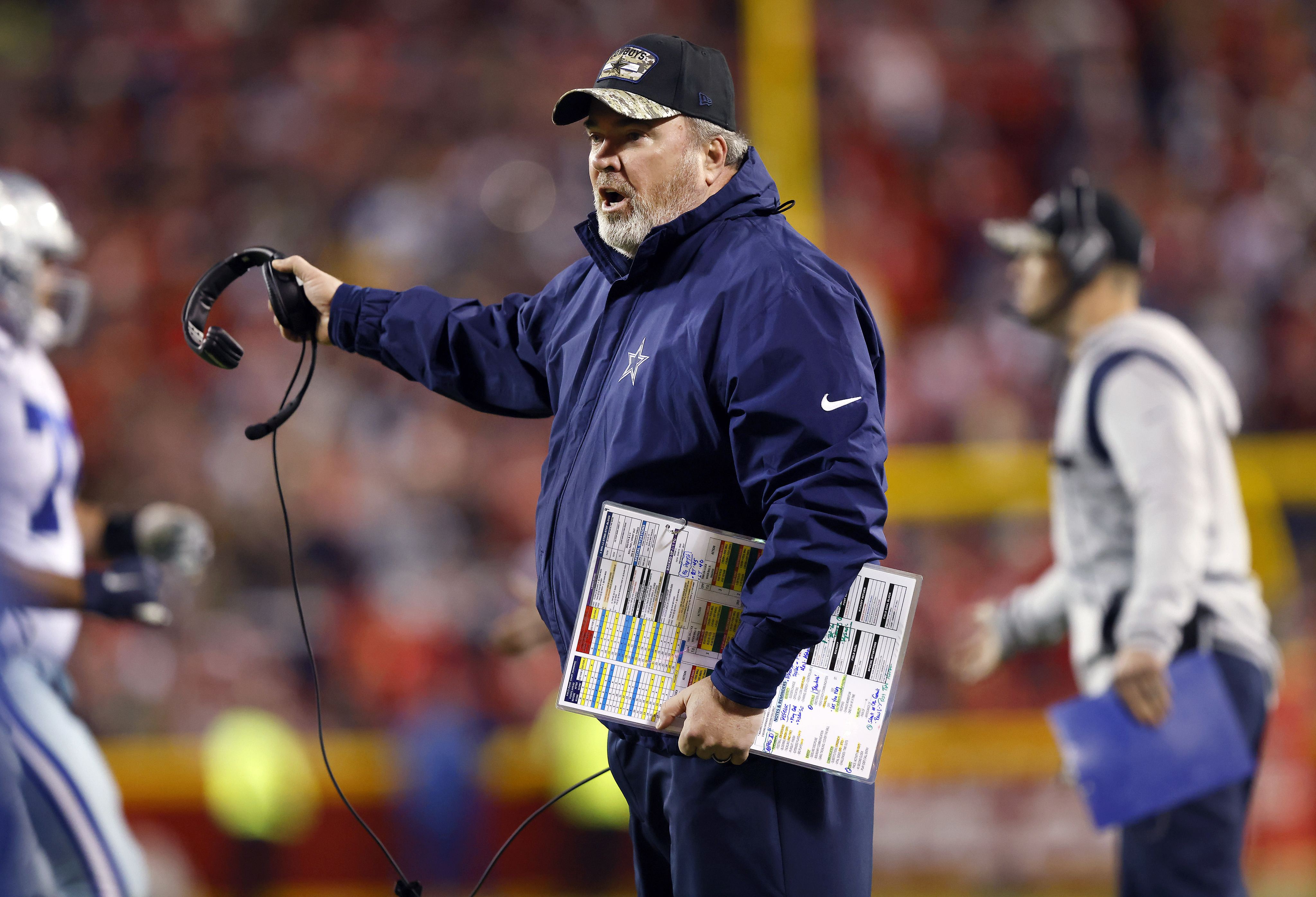 Mike McCarthy pushed cameraman following Cowboys playoff loss to 49ers